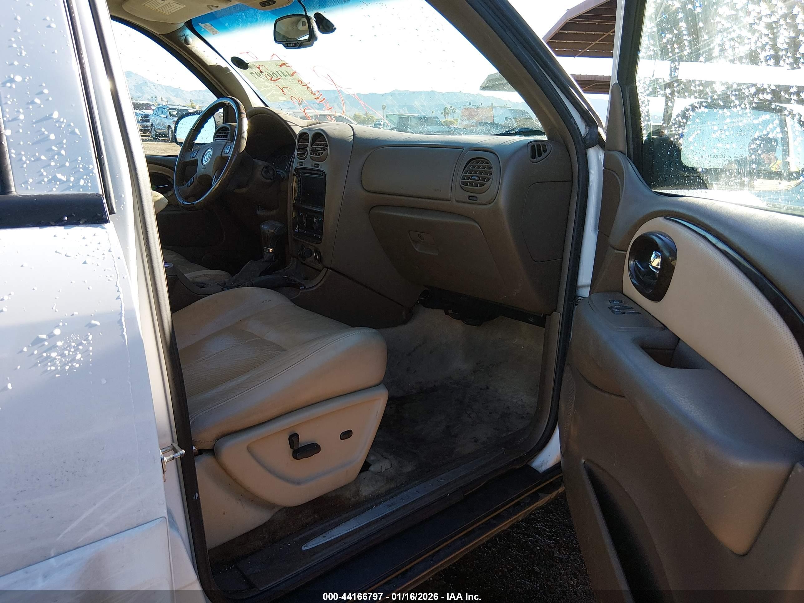 BUICK RAINIER image 5