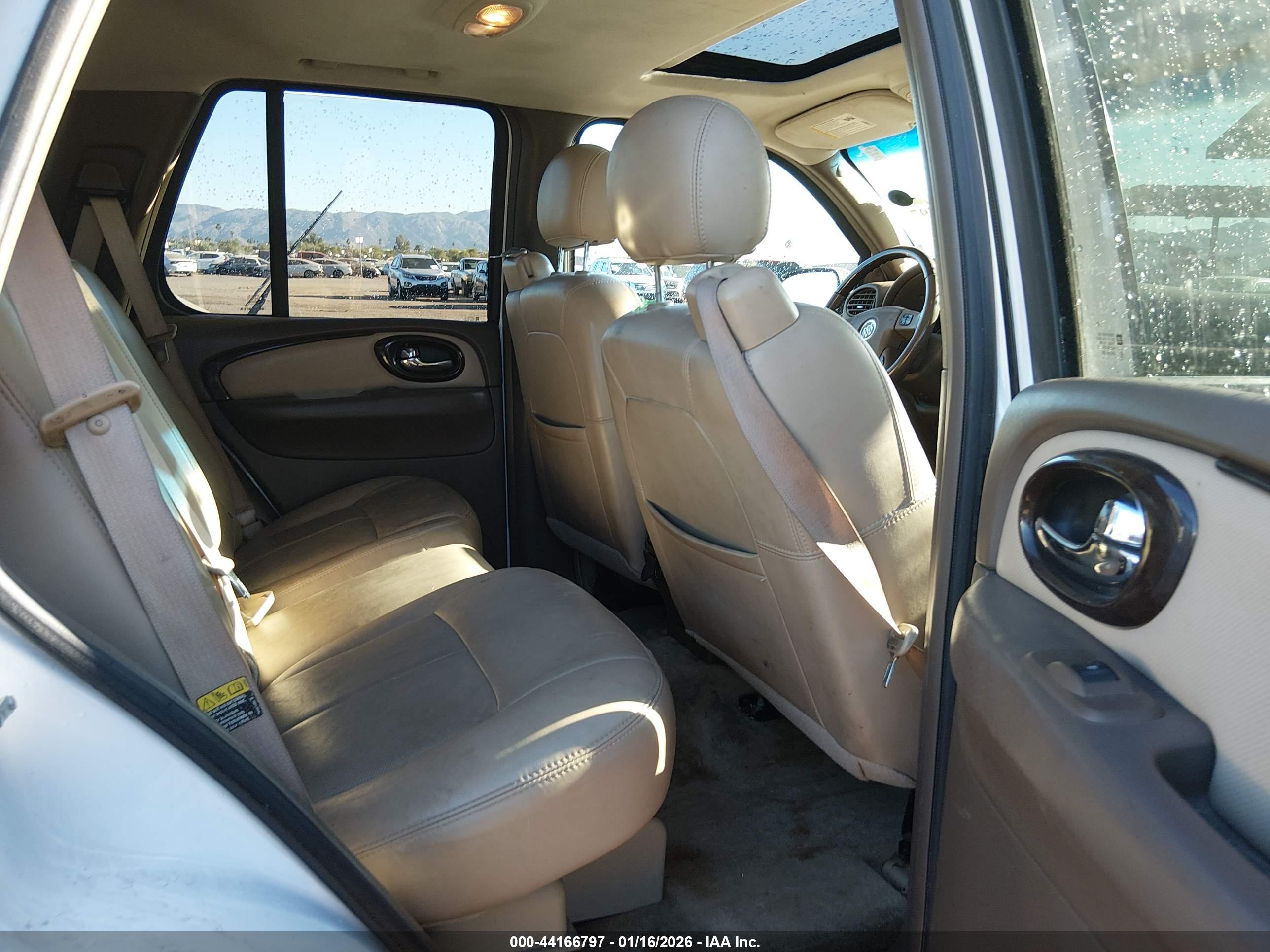 BUICK RAINIER image 8