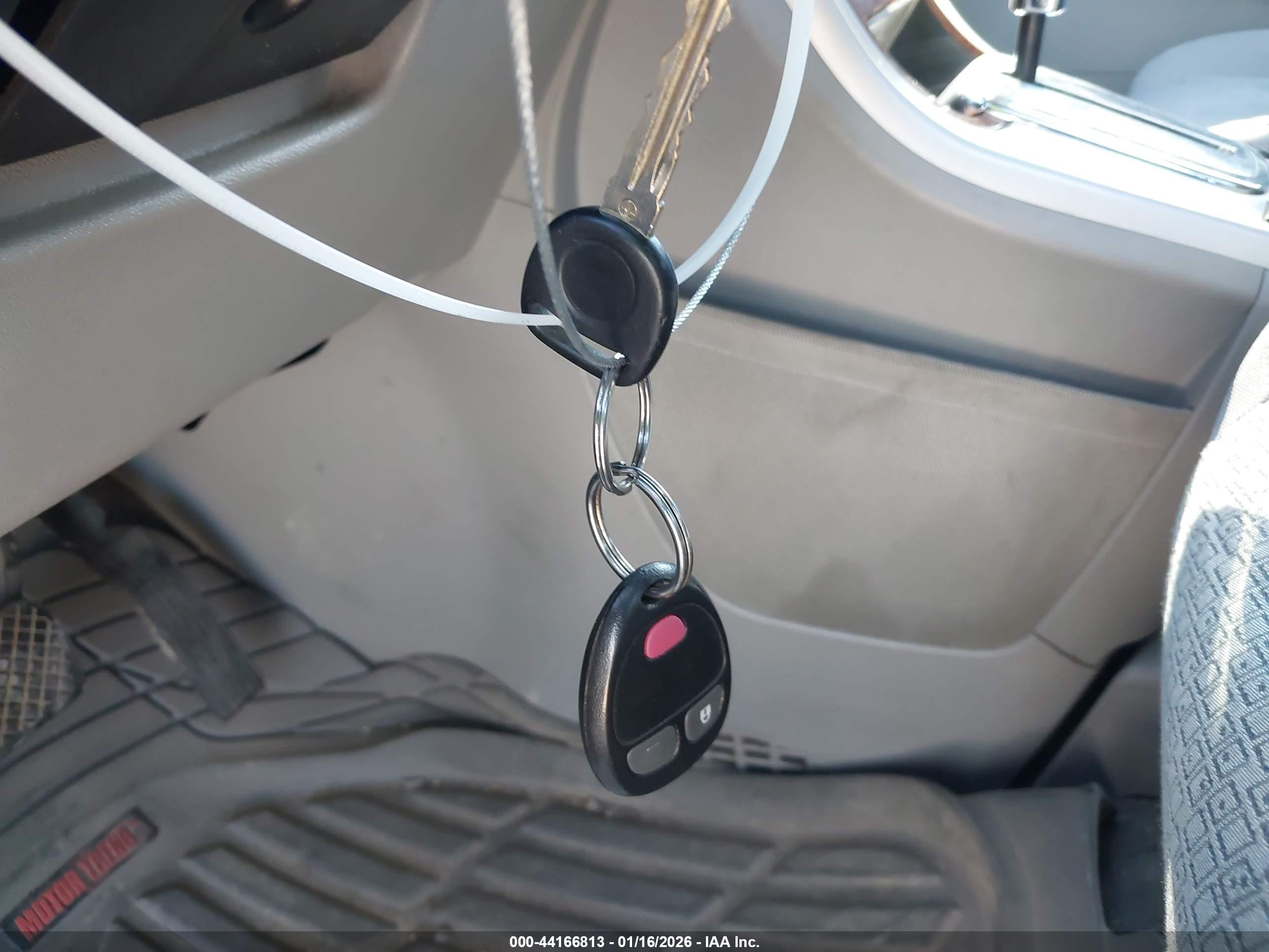 CHEVROLET EQUINOX image 11