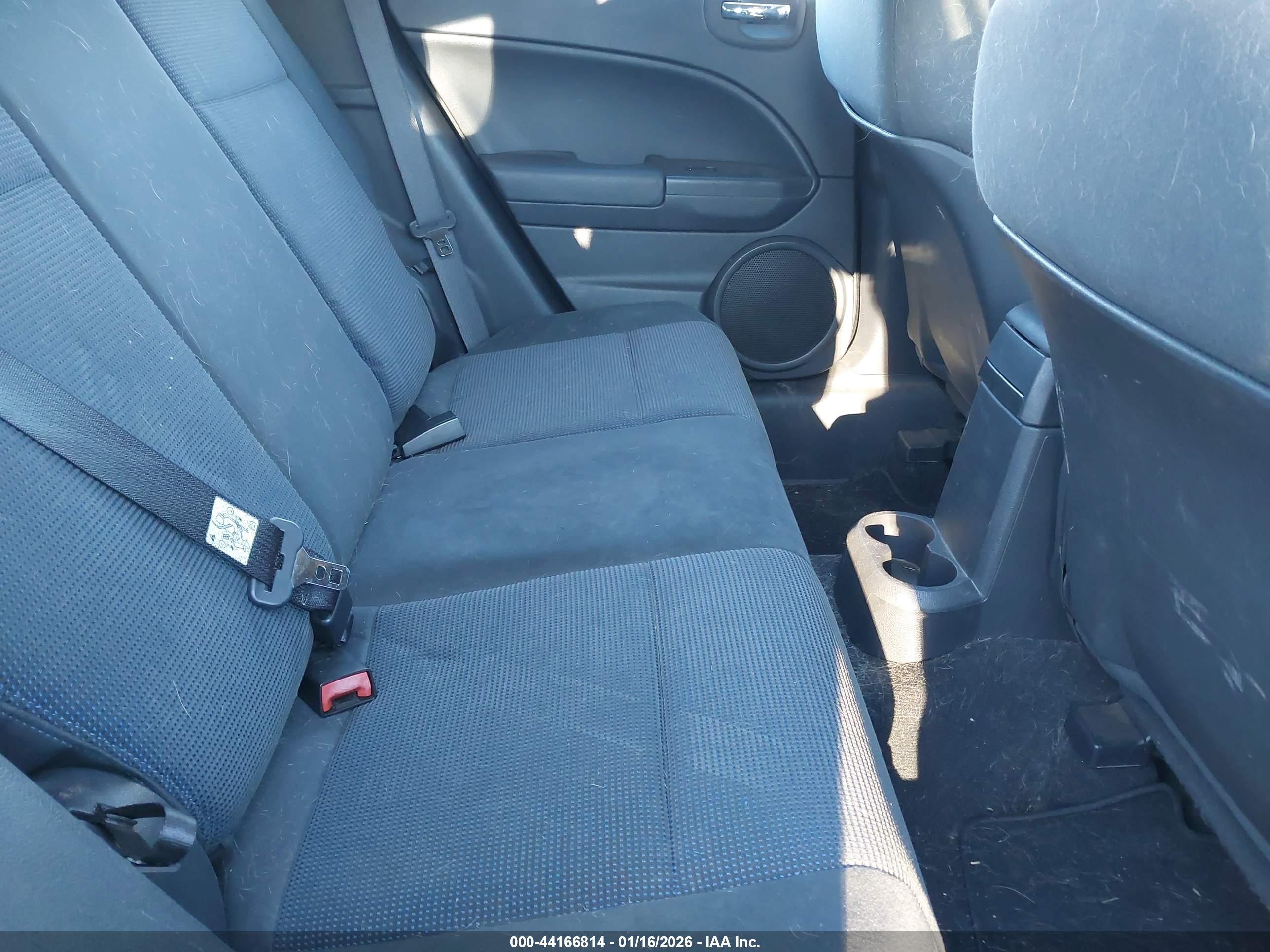 DODGE CALIBER image 8