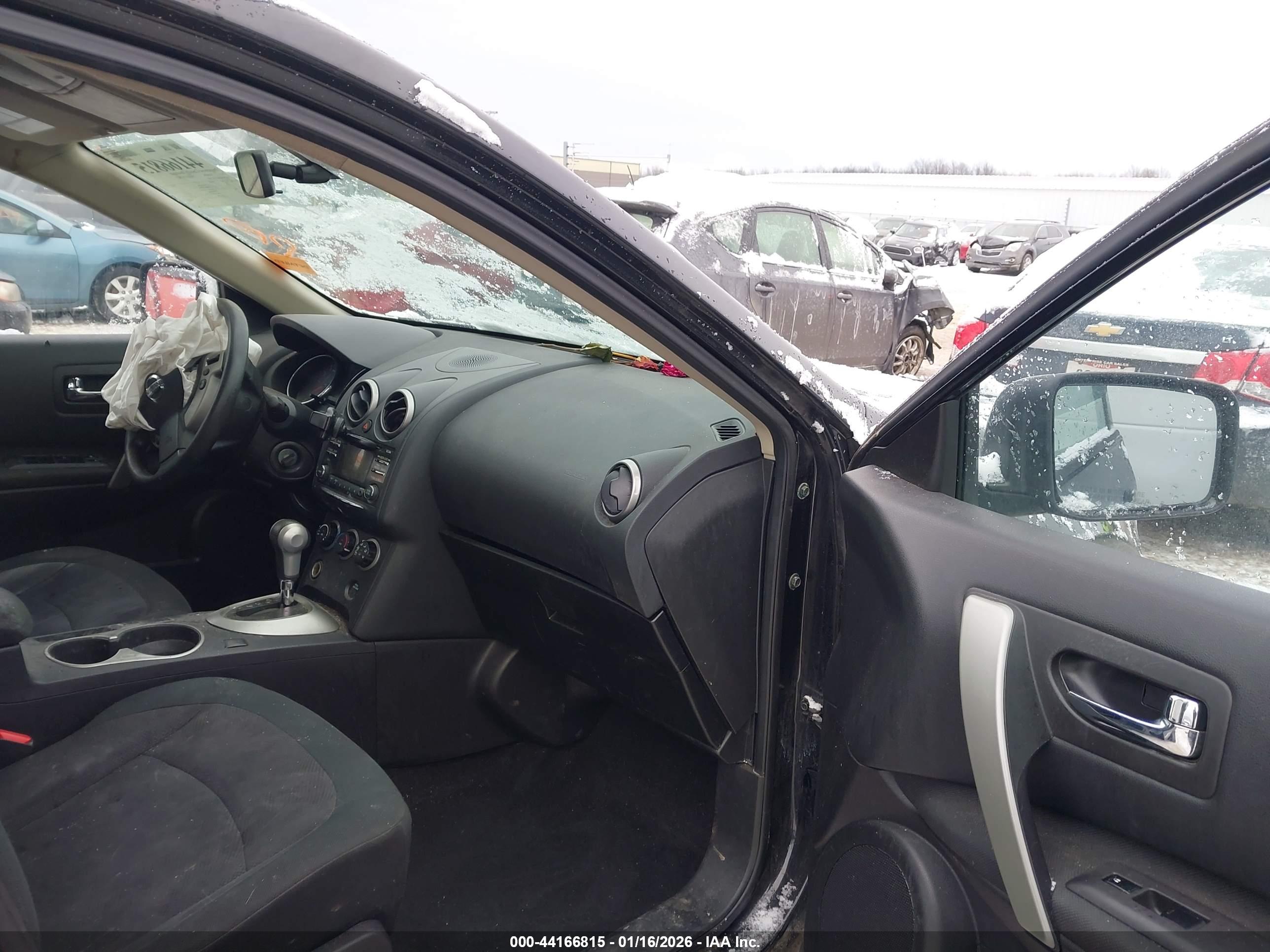 NISSAN ROGUE image 5