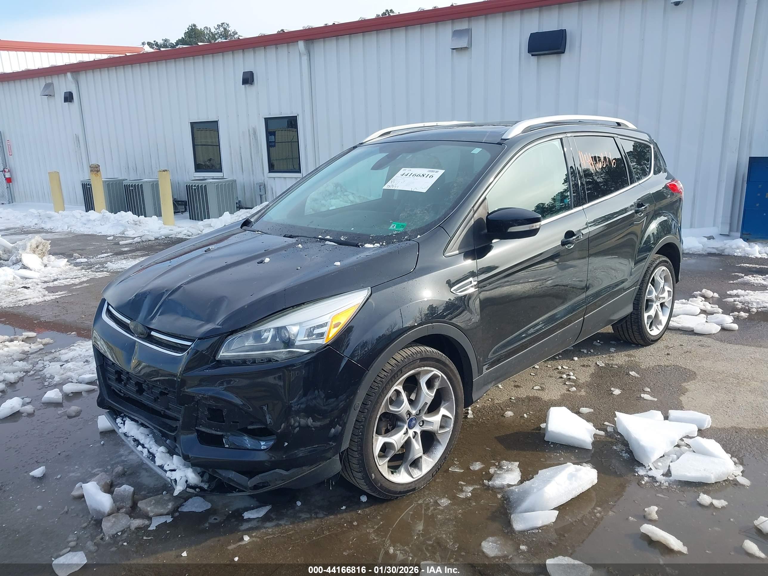 FORD ESCAPE image 2
