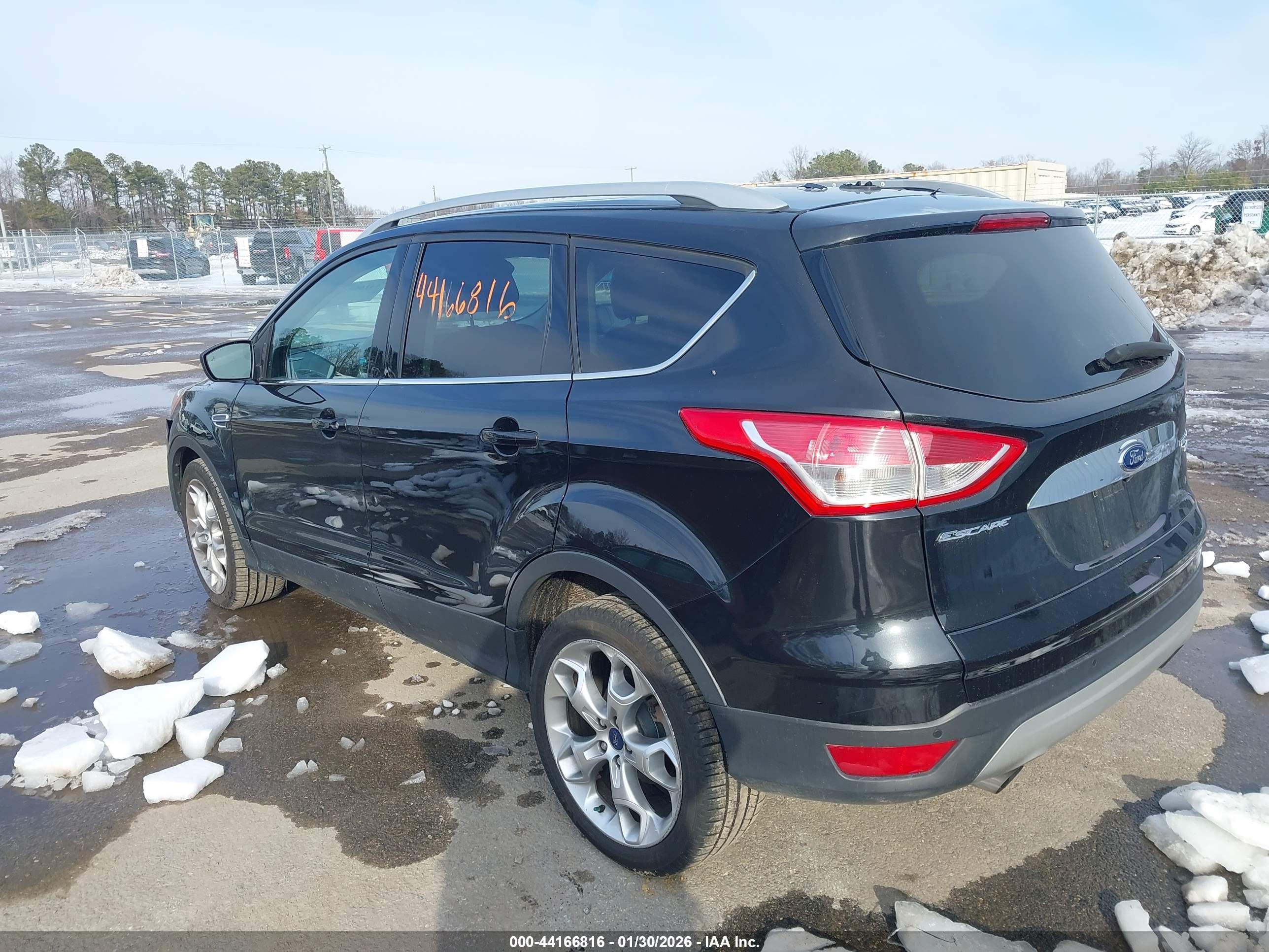 FORD ESCAPE image 3
