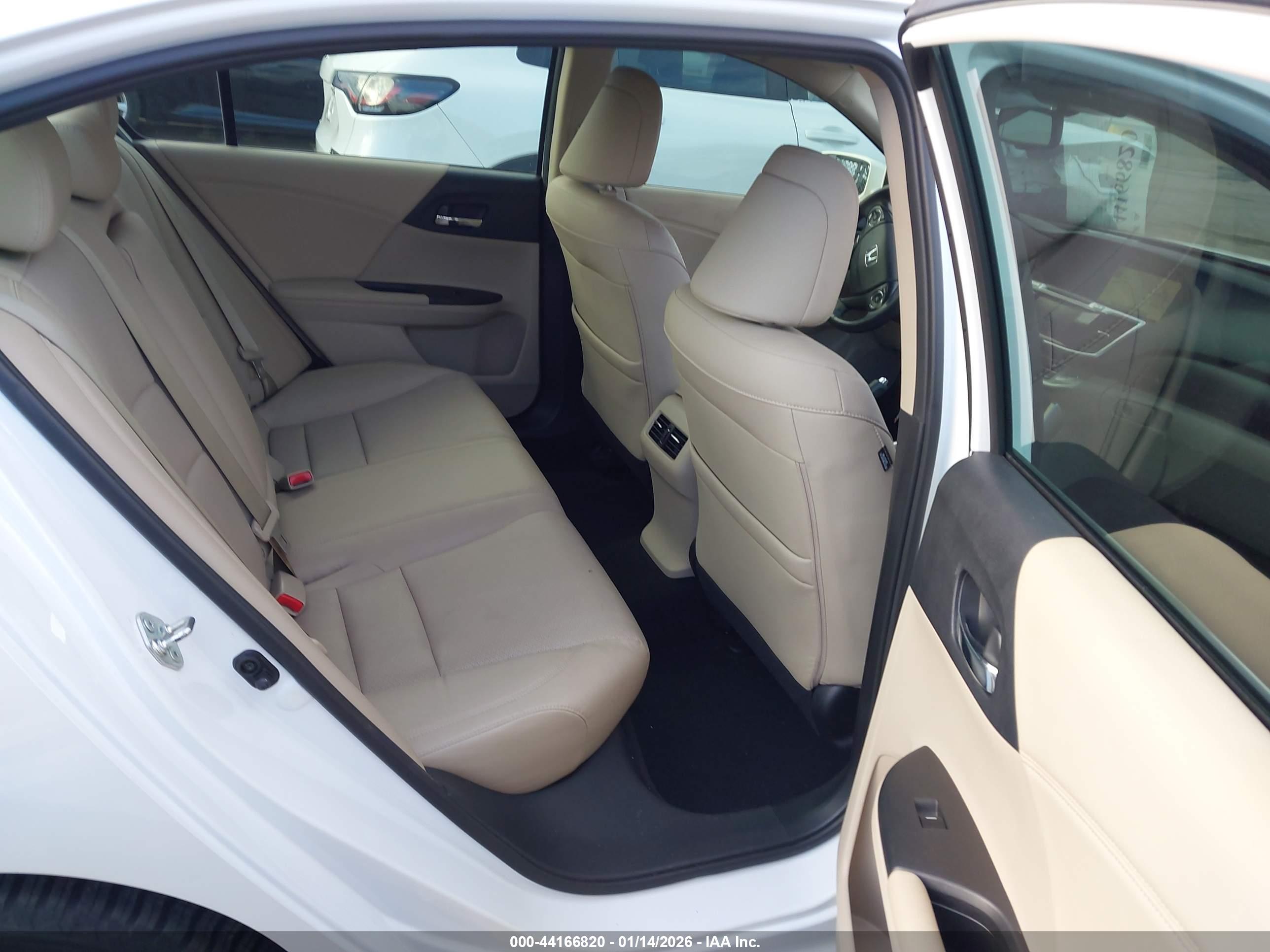 HONDA ACCORD image 8