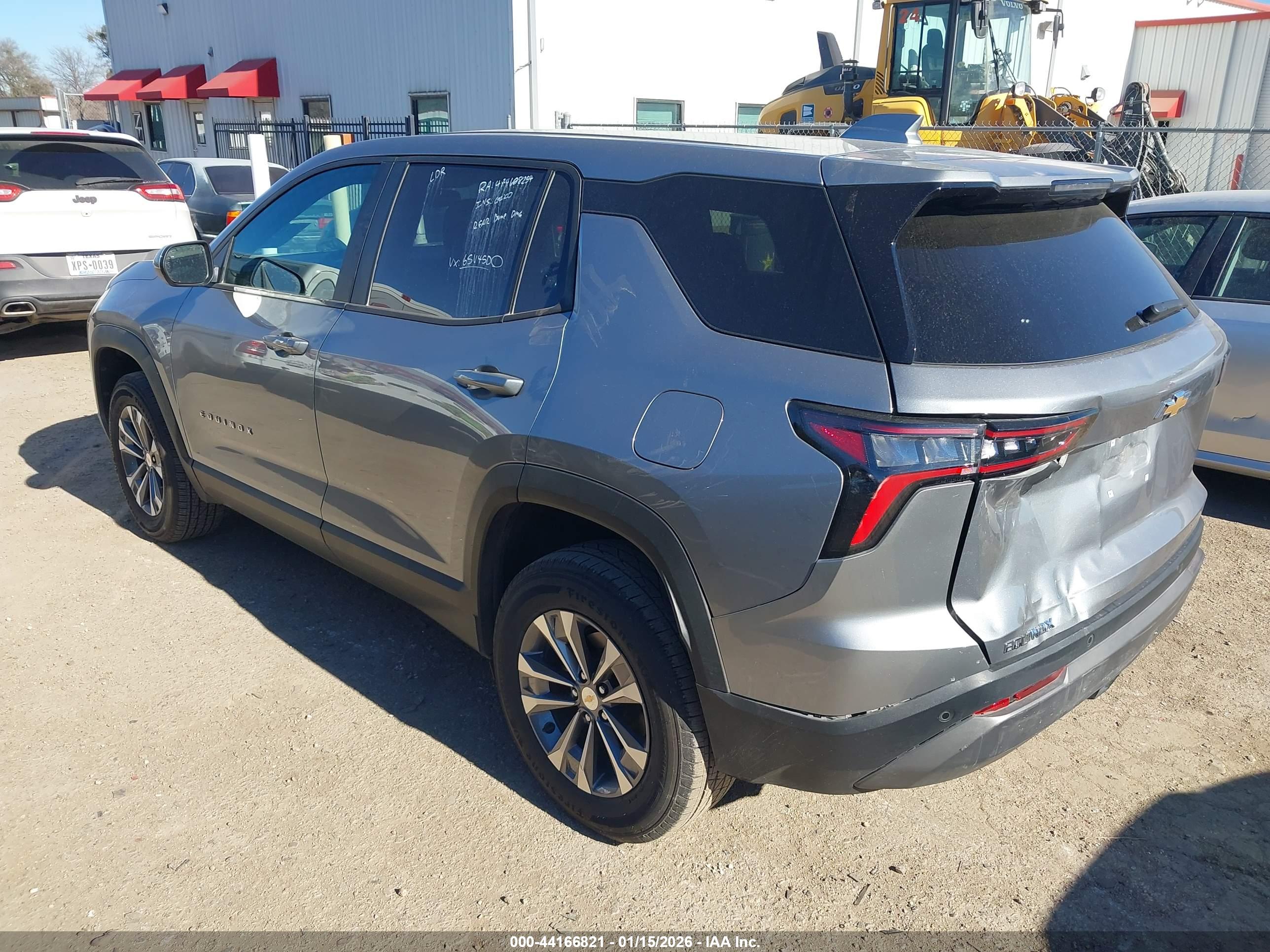 CHEVROLET EQUINOX image 3