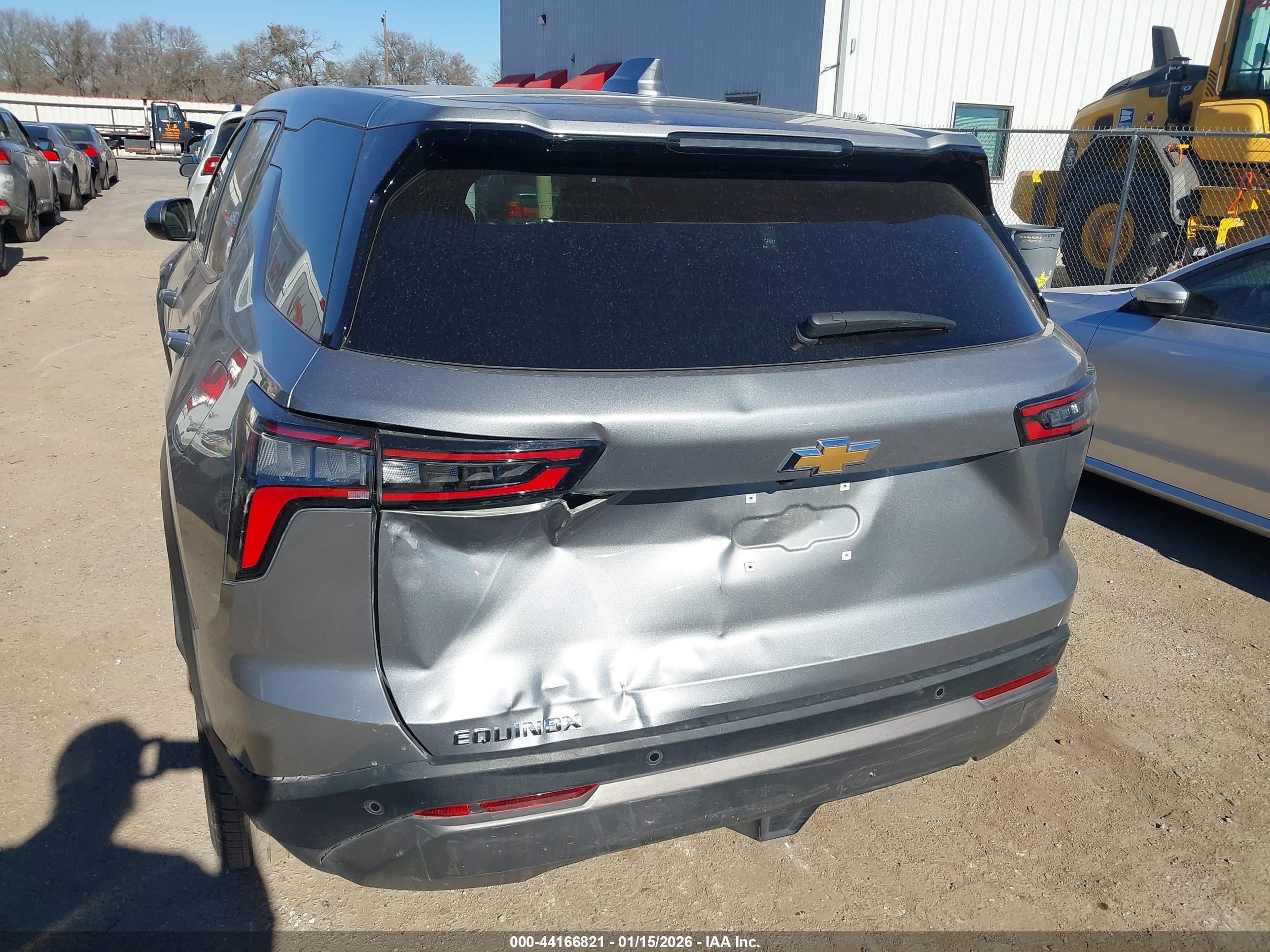 CHEVROLET EQUINOX image 6