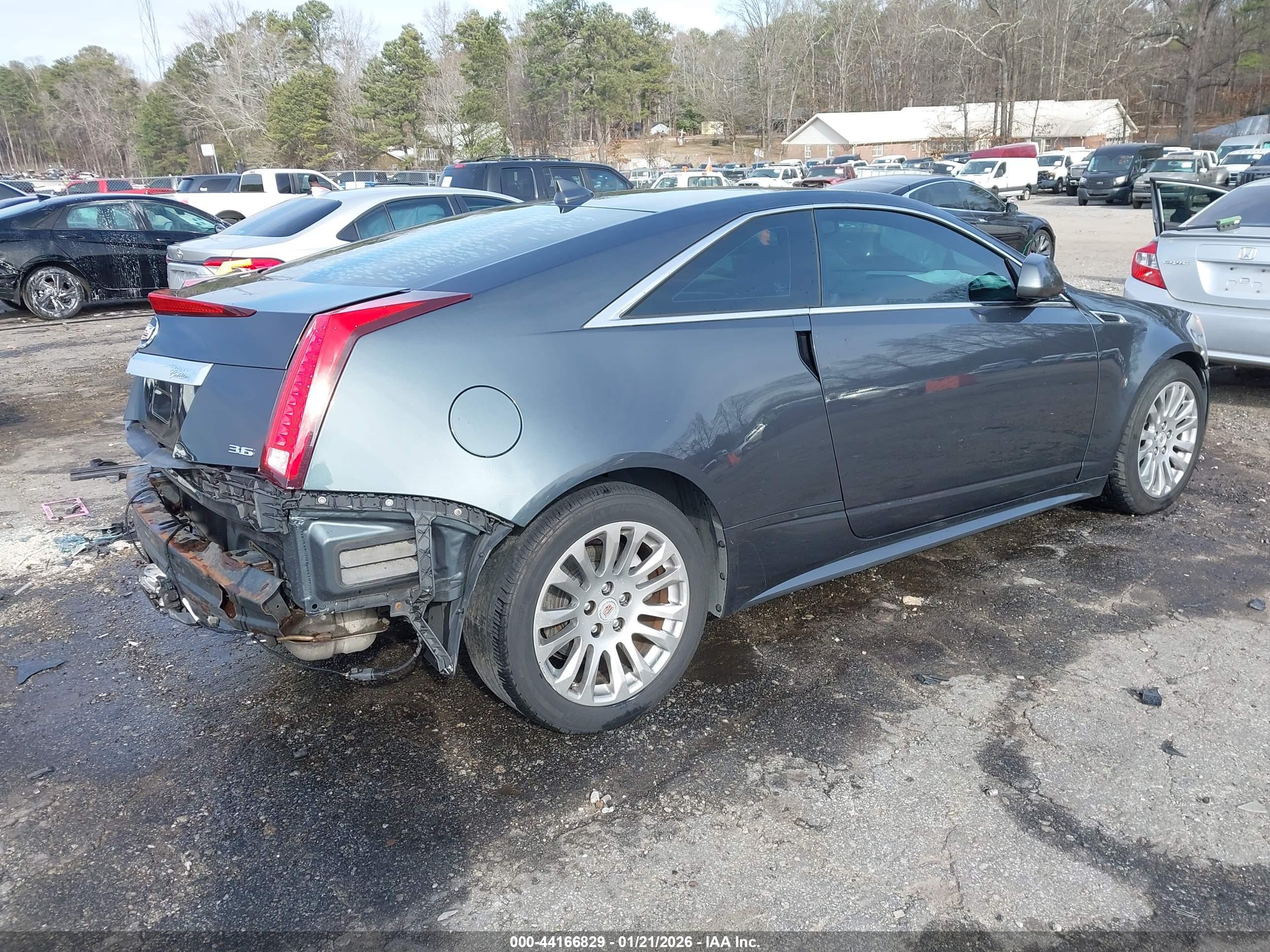 CADILLAC CTS image 4