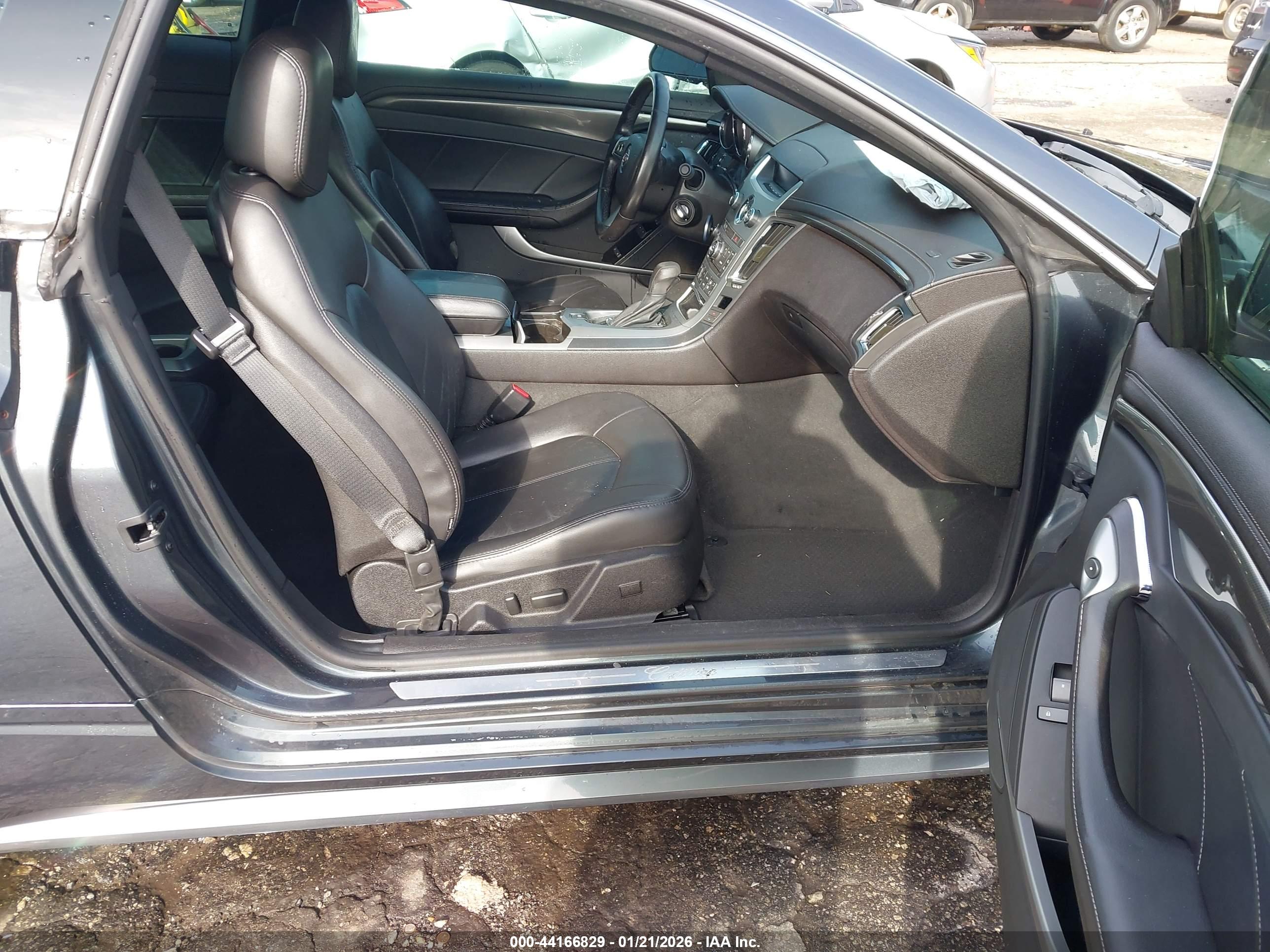CADILLAC CTS image 5