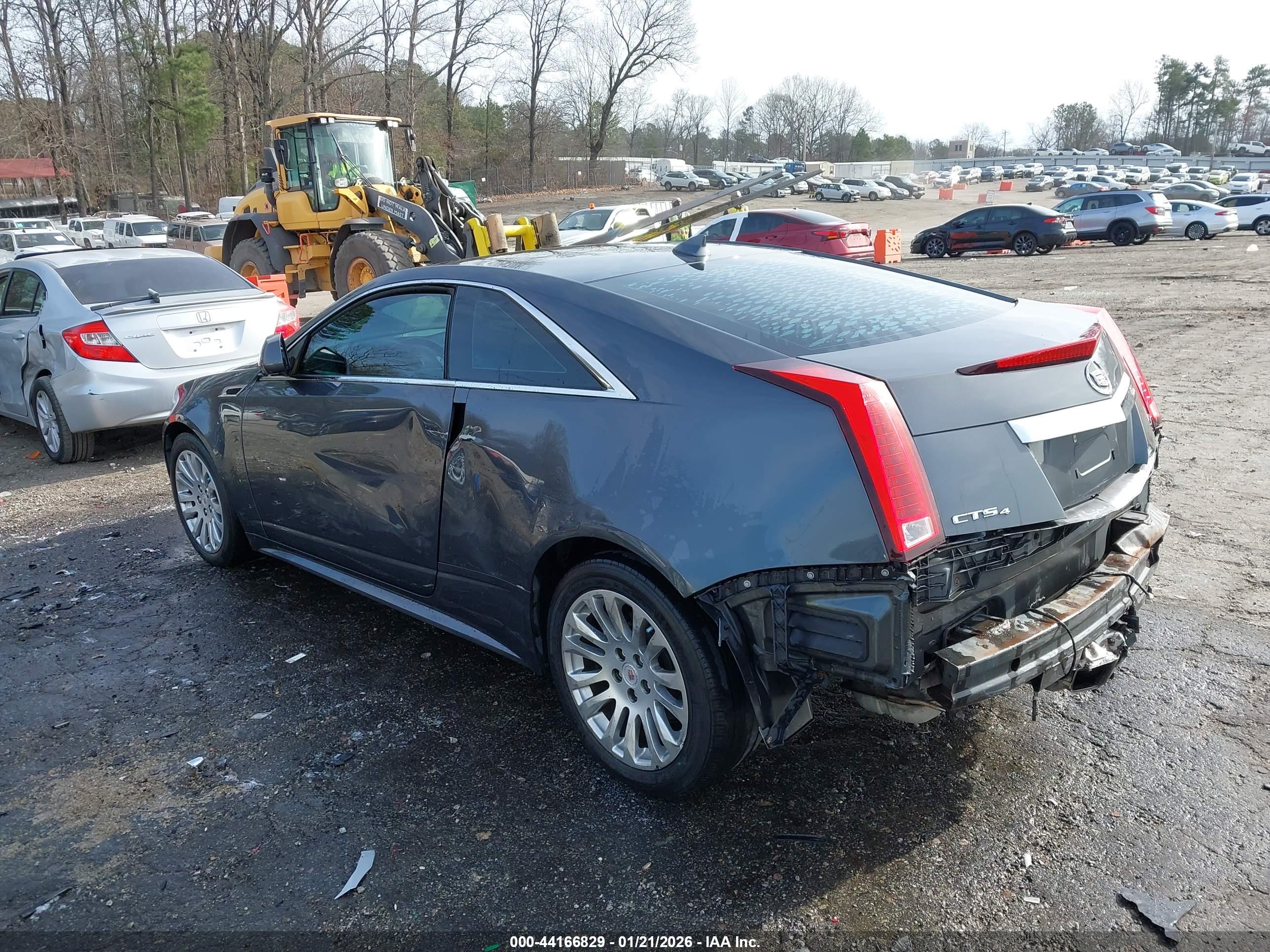 CADILLAC CTS image 6