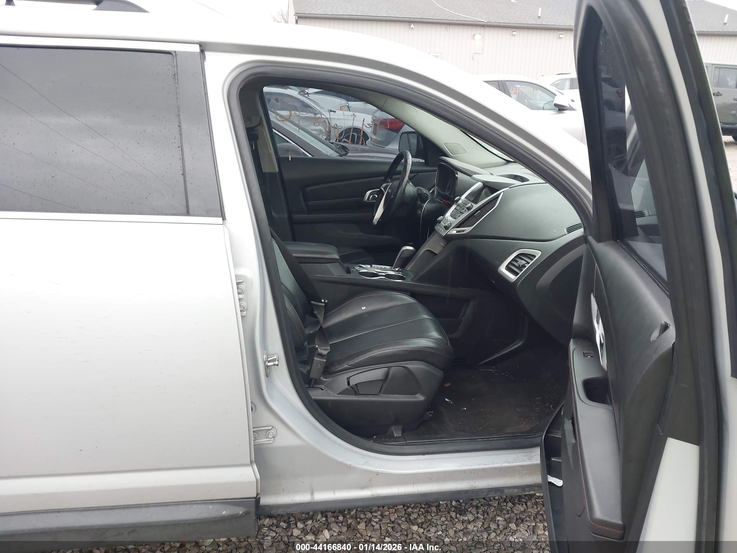 GMC TERRAIN image 5