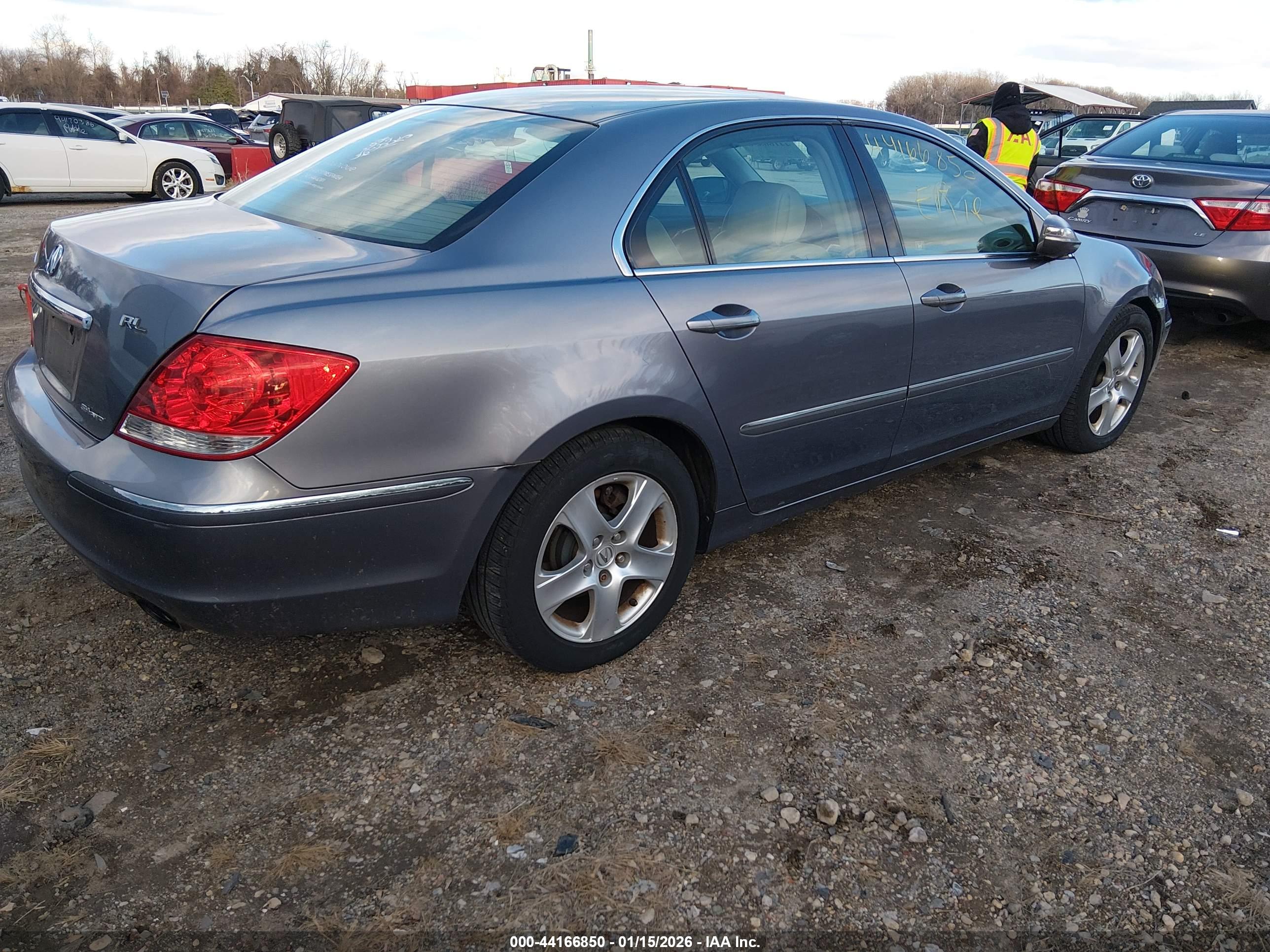 ACURA RL image 4