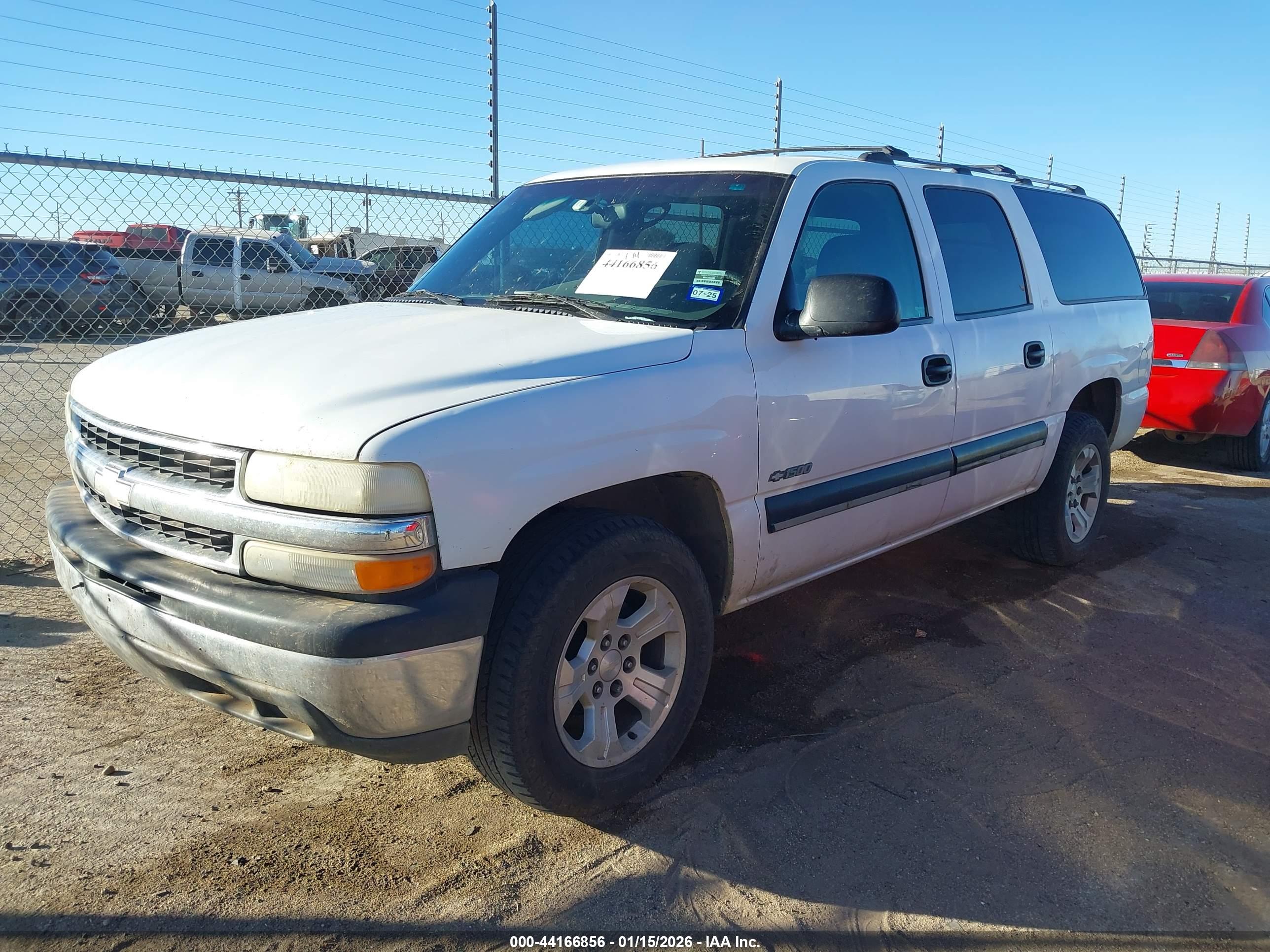 CHEVROLET SUBURBAN image 2