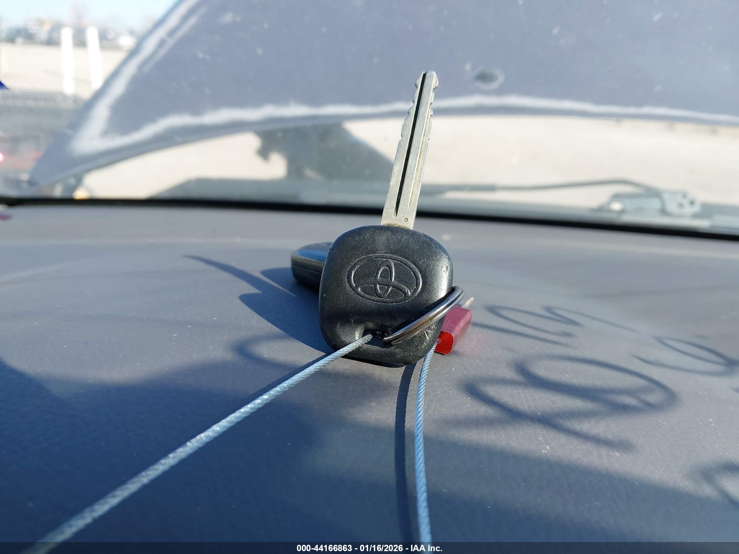 TOYOTA COROLLA image 11