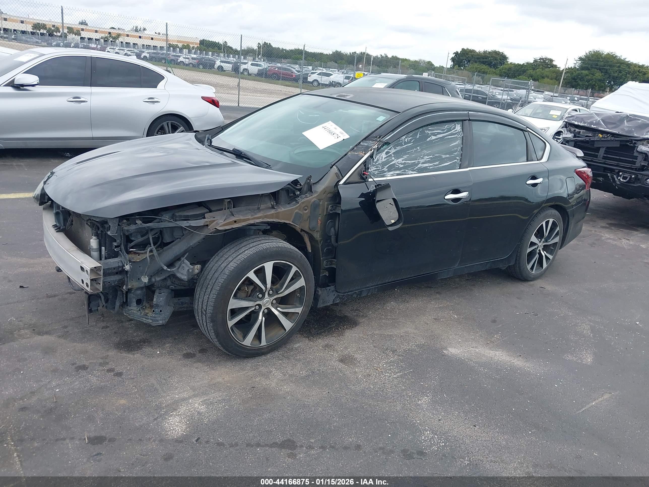 NISSAN ALTIMA image 2