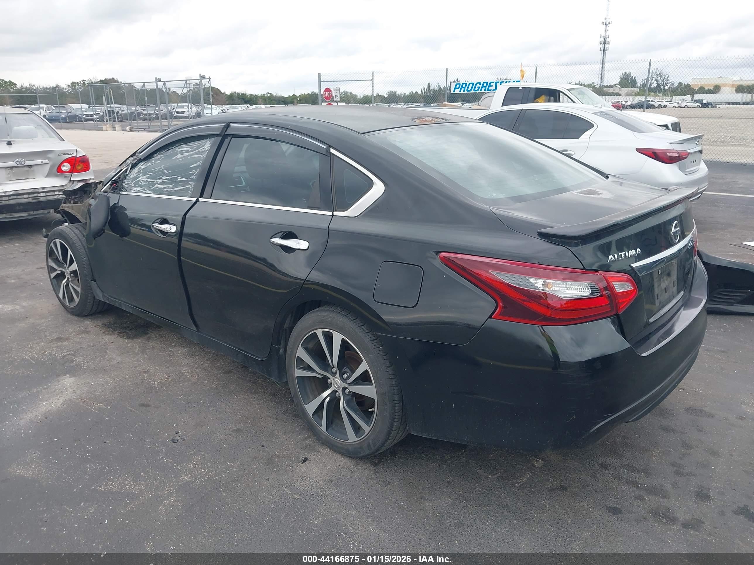 NISSAN ALTIMA image 3