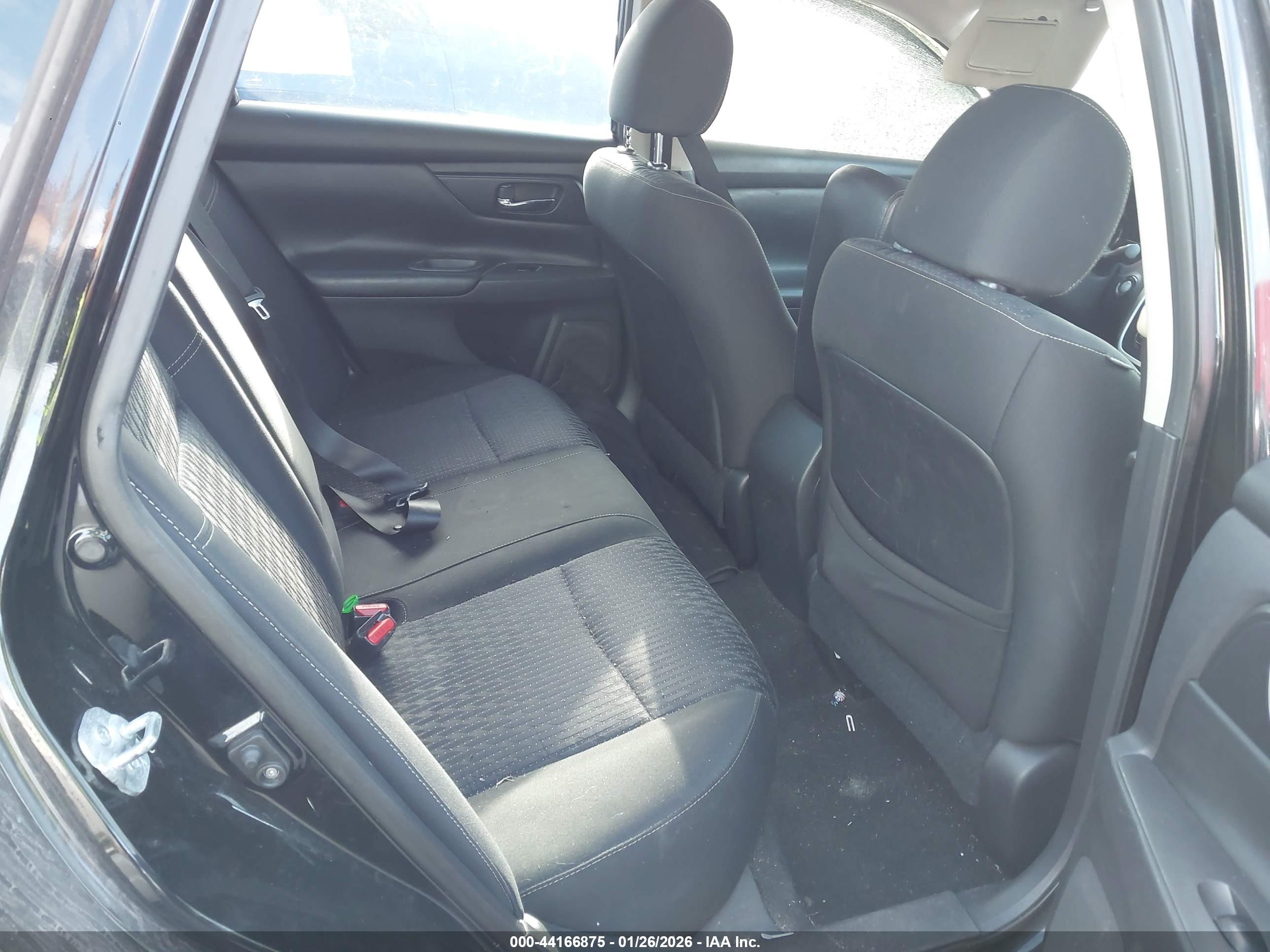 NISSAN ALTIMA image 8