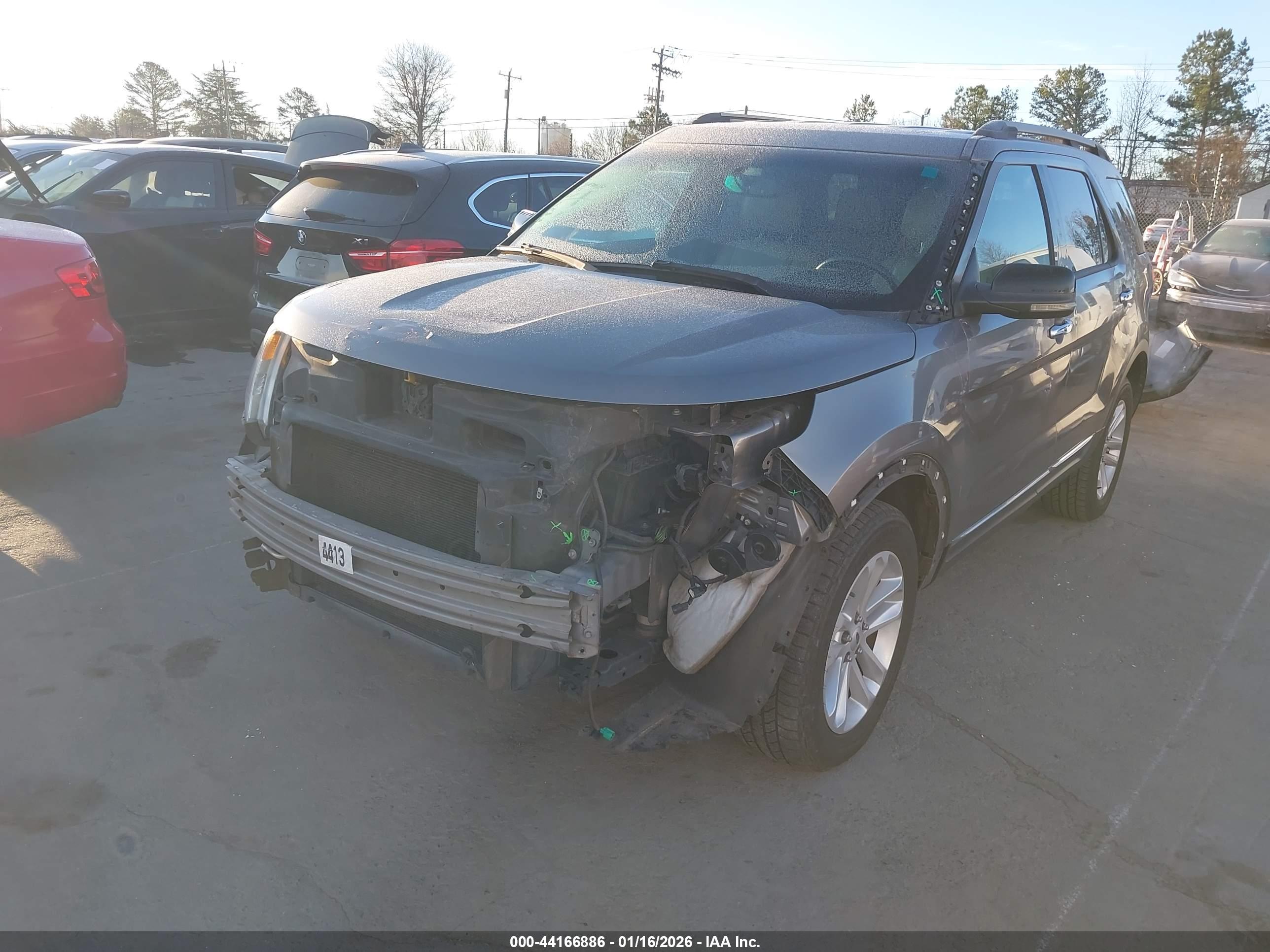 FORD EXPLORER image 6