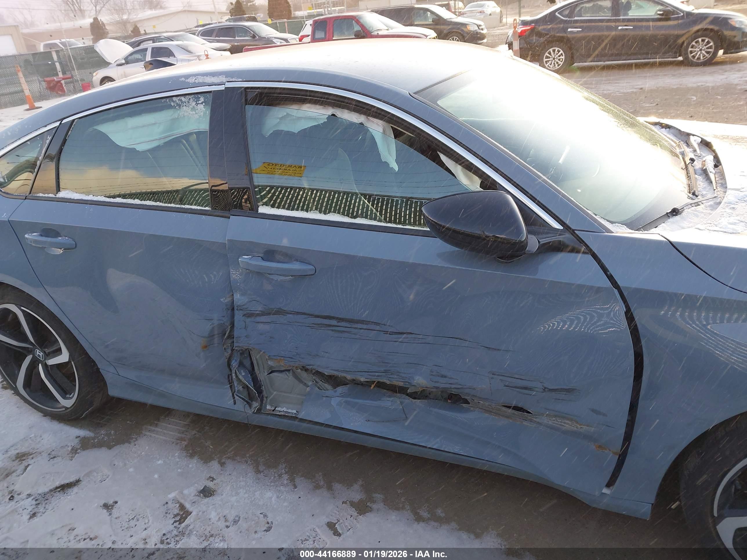 HONDA ACCORD image 6