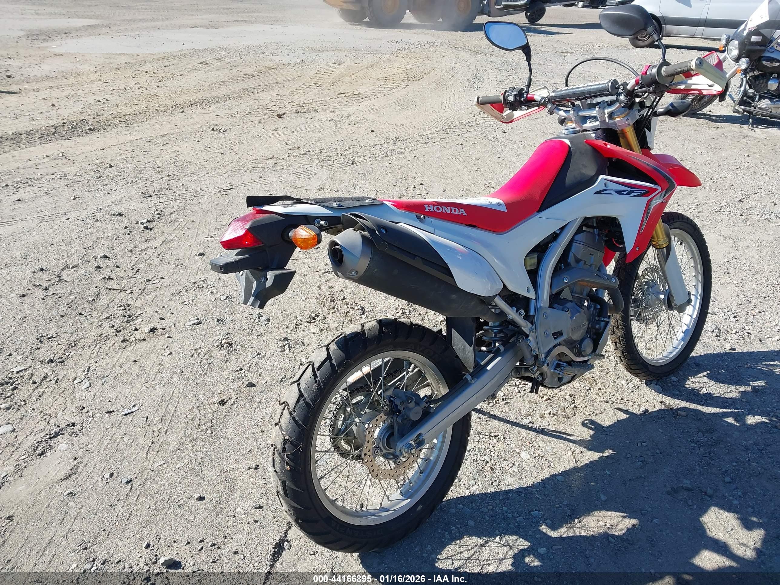 HONDA CRF250 image 4
