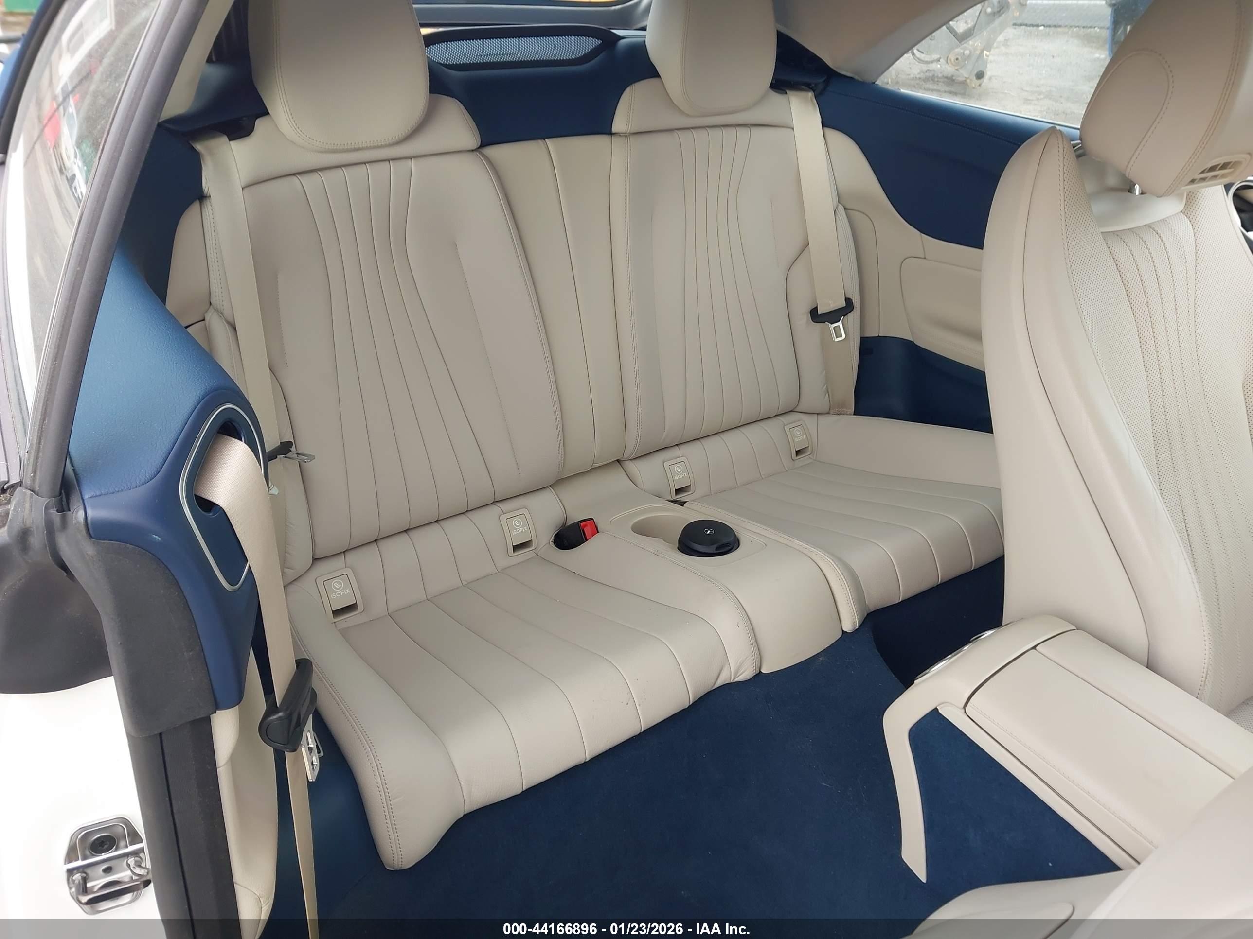 MERCEDES-BENZ E image 8