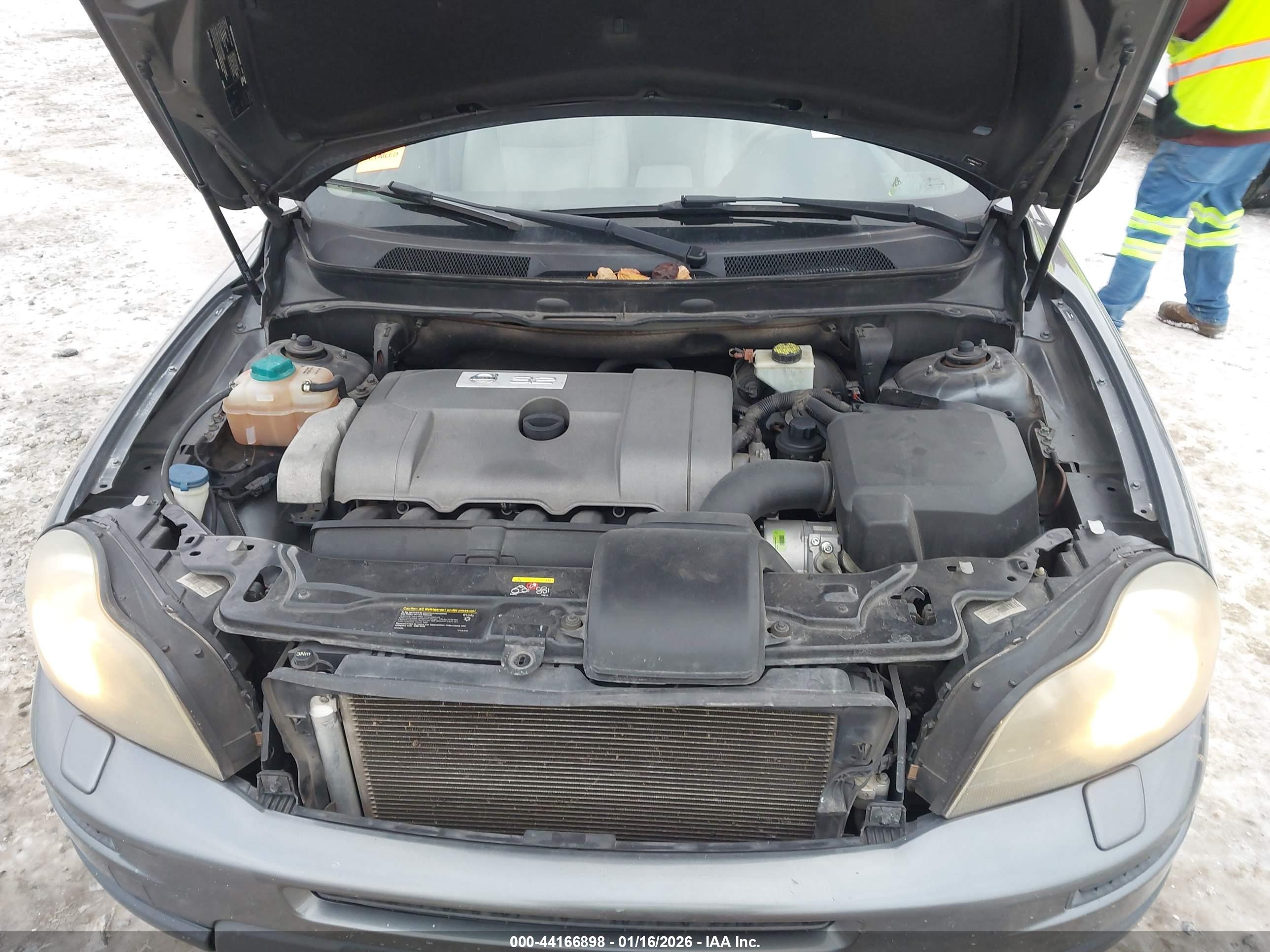 VOLVO XC90 image 10