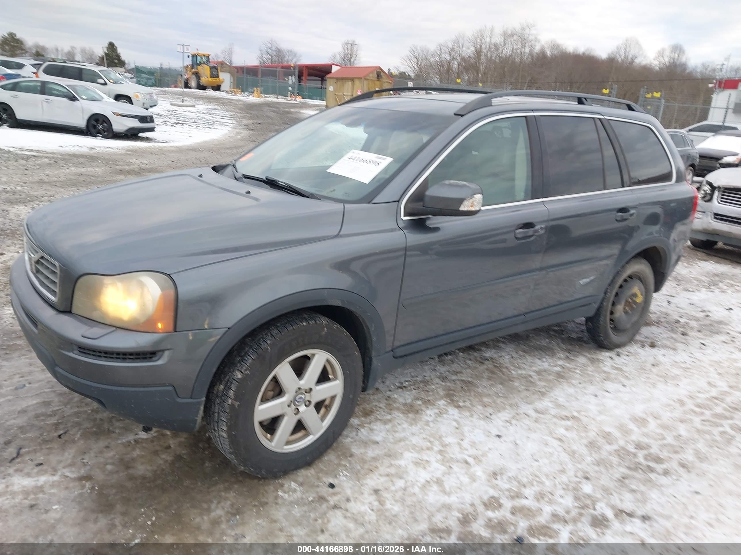 VOLVO XC90 image 2