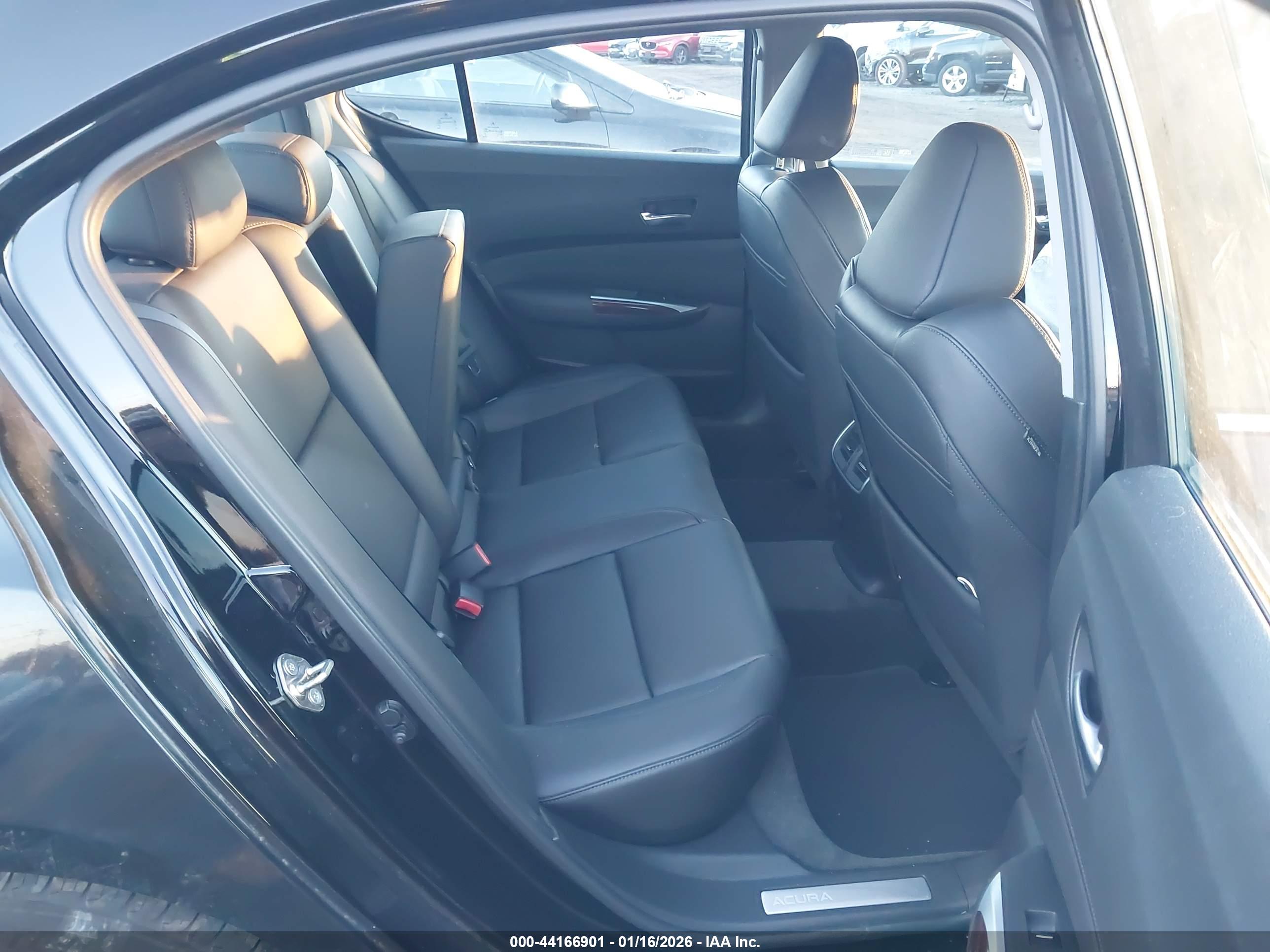 ACURA TLX image 8