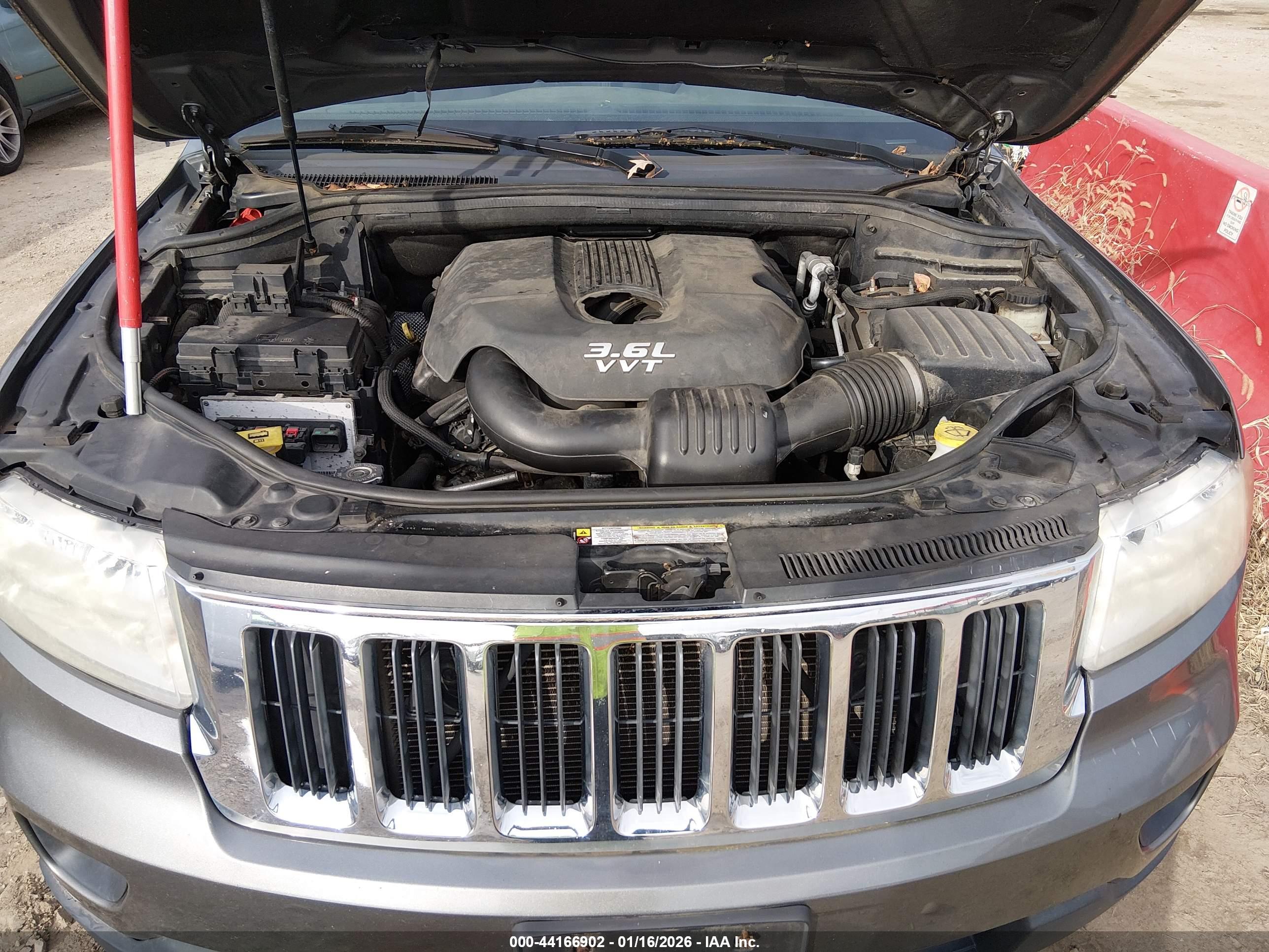 JEEP GRAND image 10