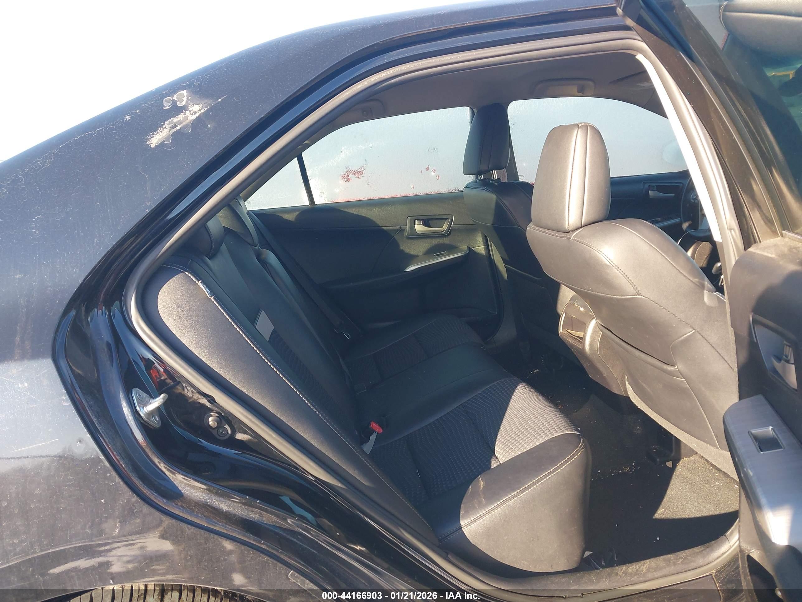 TOYOTA CAMRY image 8