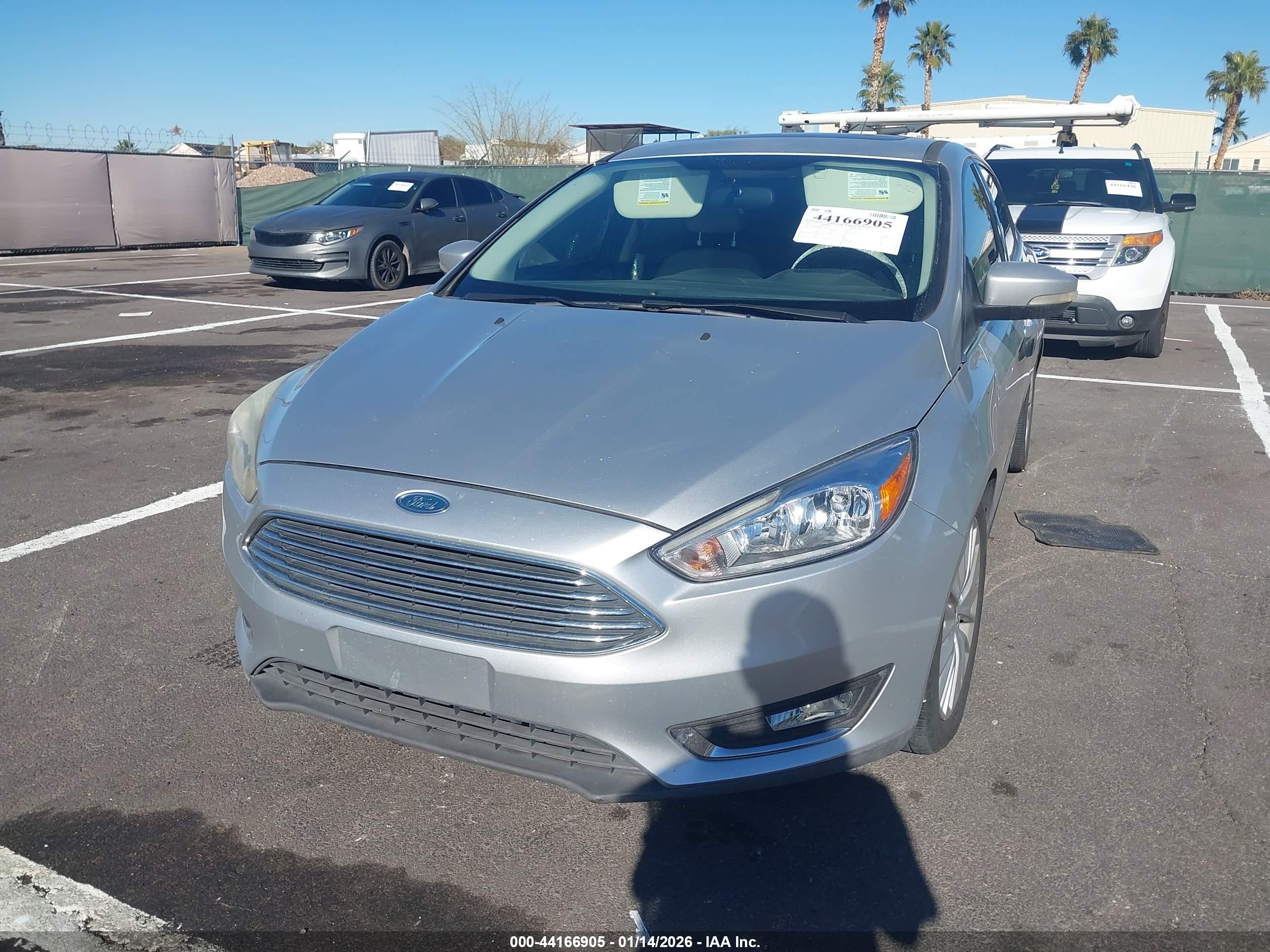 FORD FOCUS image 6
