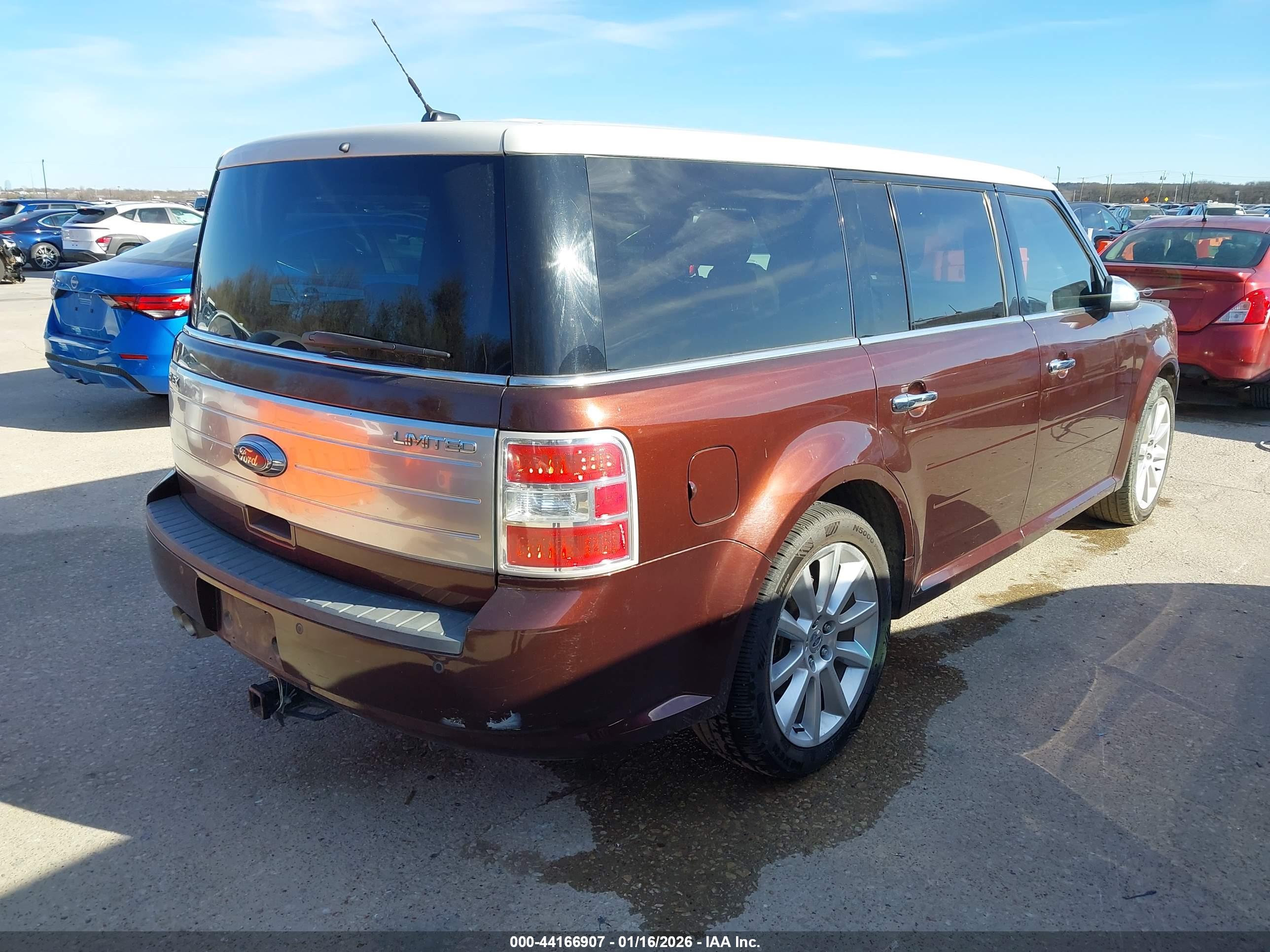 FORD FLEX image 4