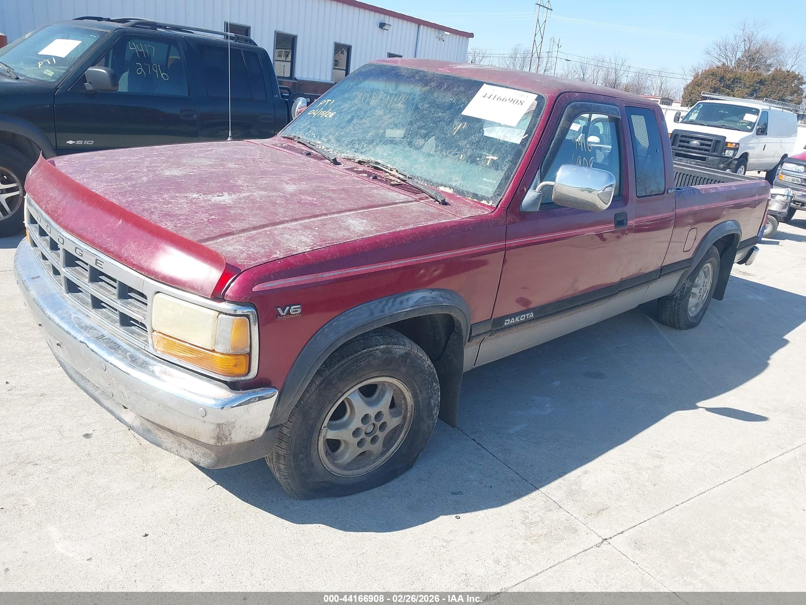 DODGE DAKOTA image 2