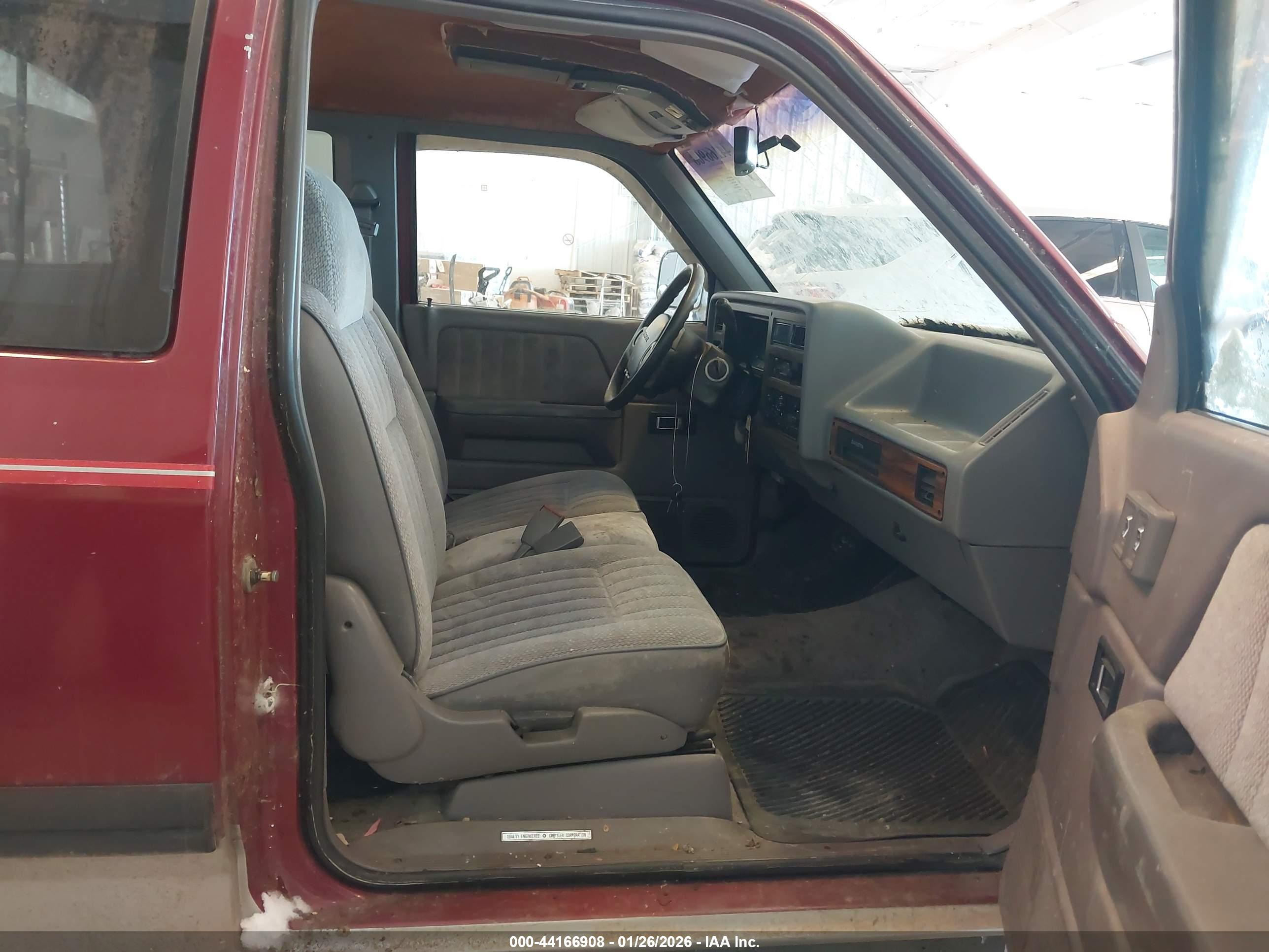 DODGE DAKOTA image 5