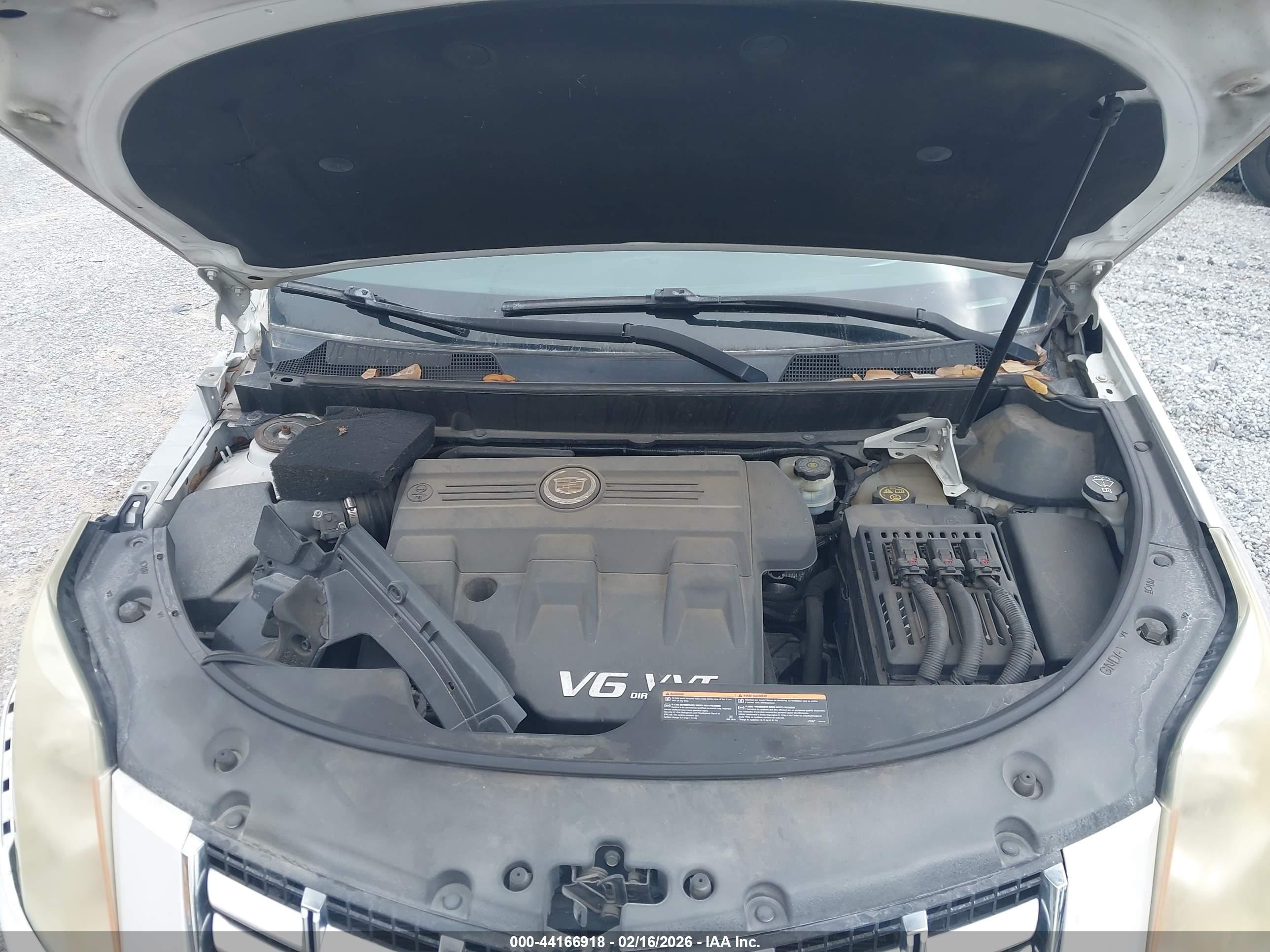 CADILLAC SRX image 10