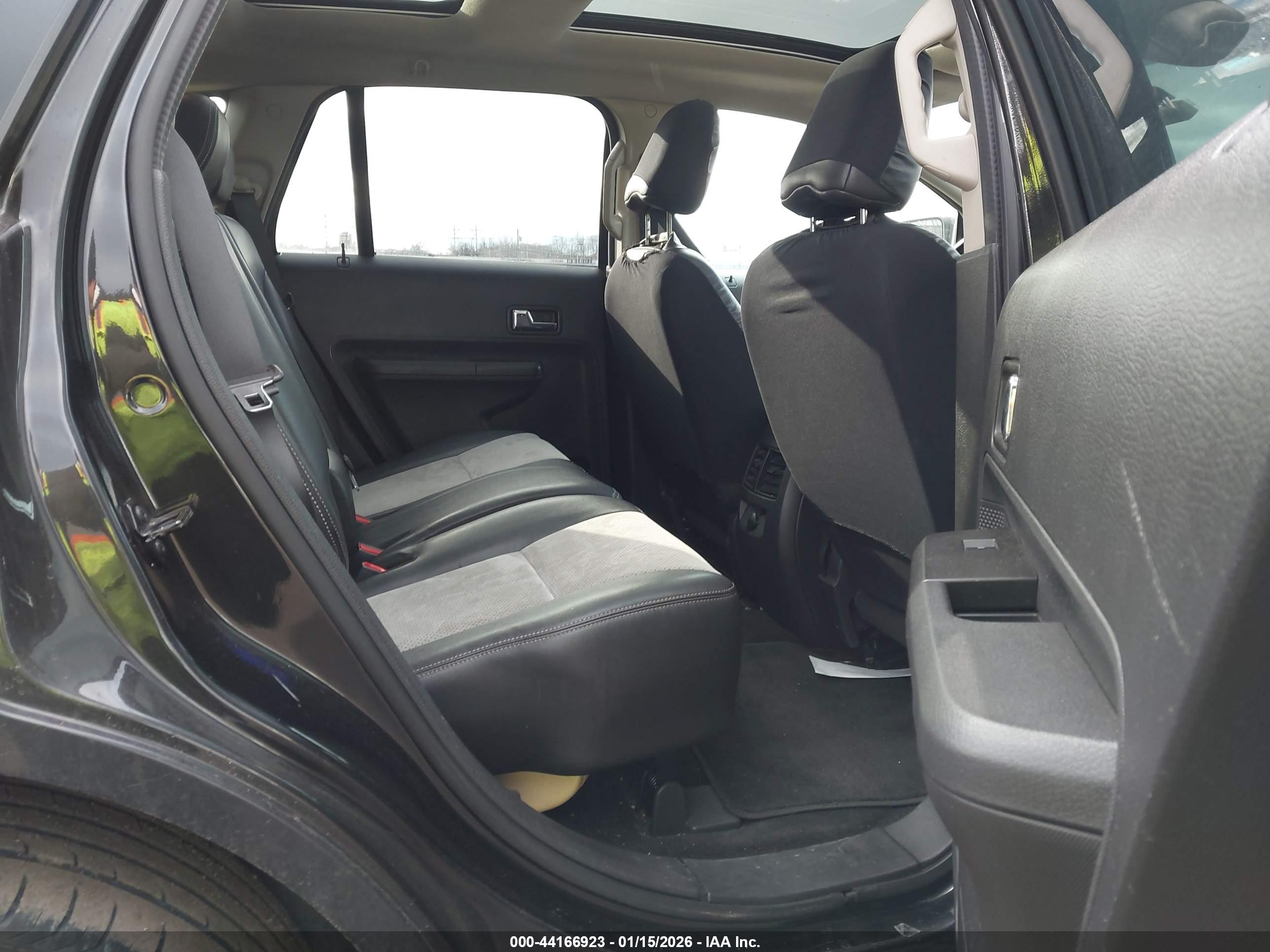 FORD EDGE image 8