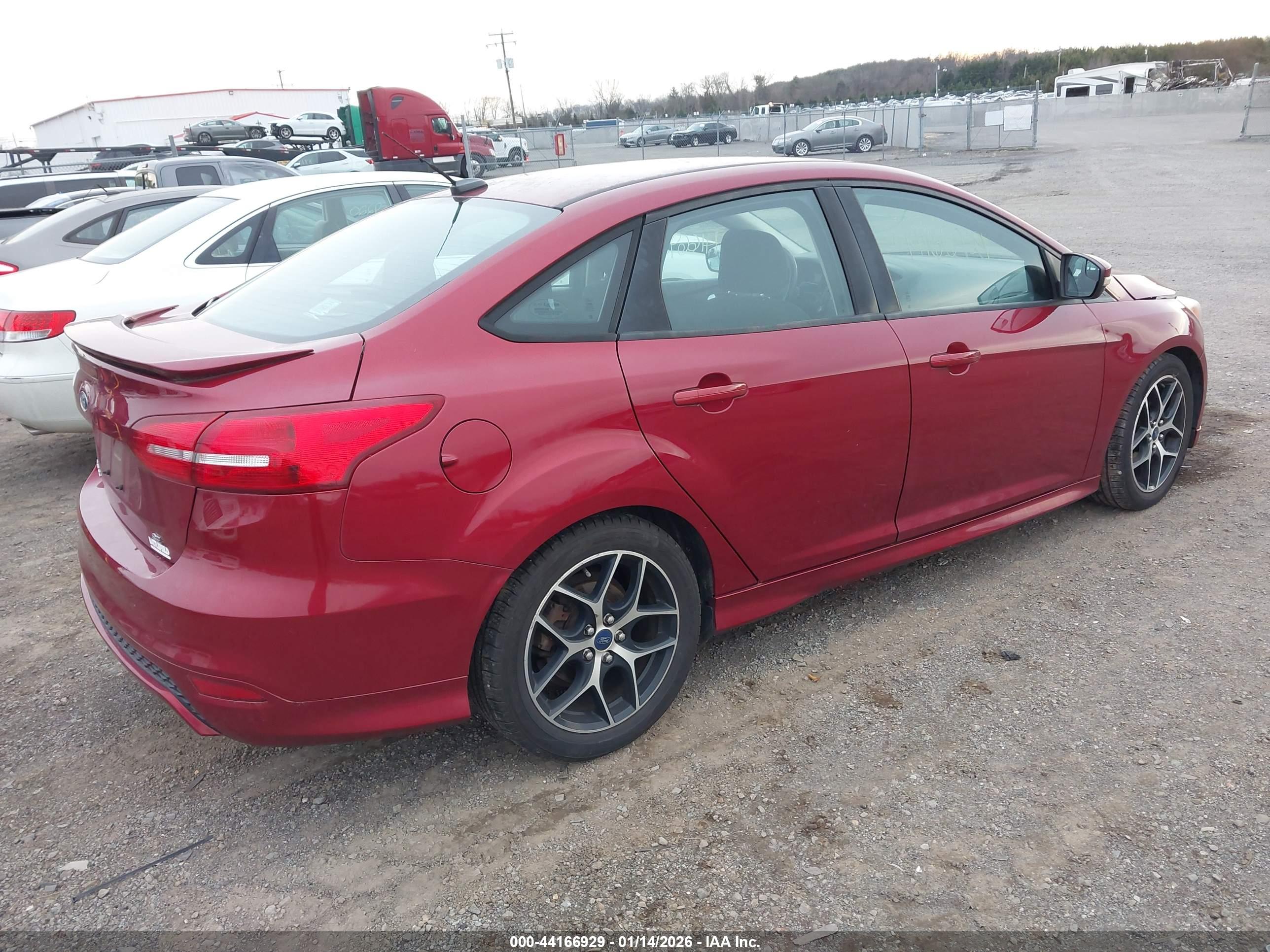 FORD FOCUS image 4