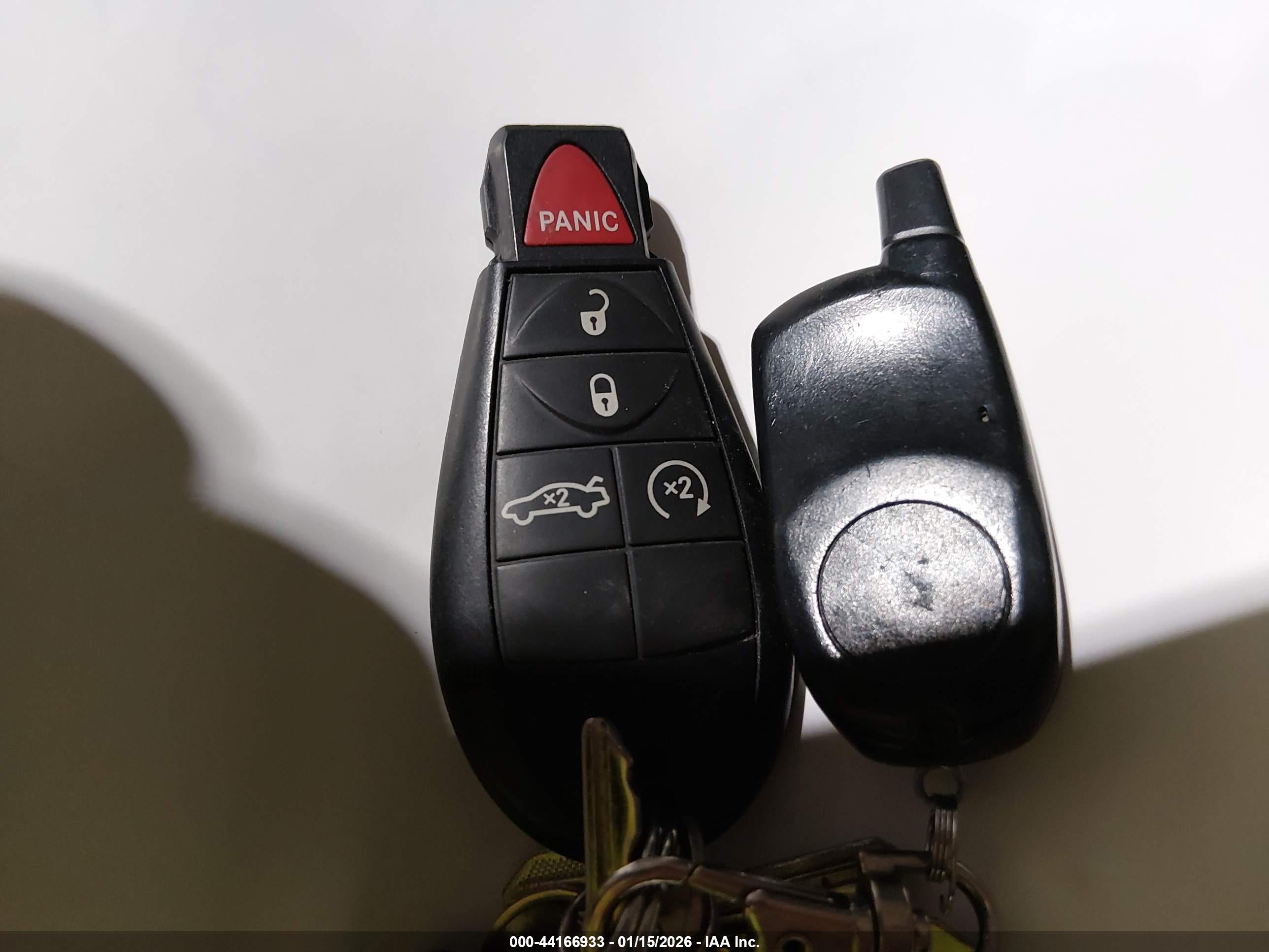 JEEP COMMANDER image 11