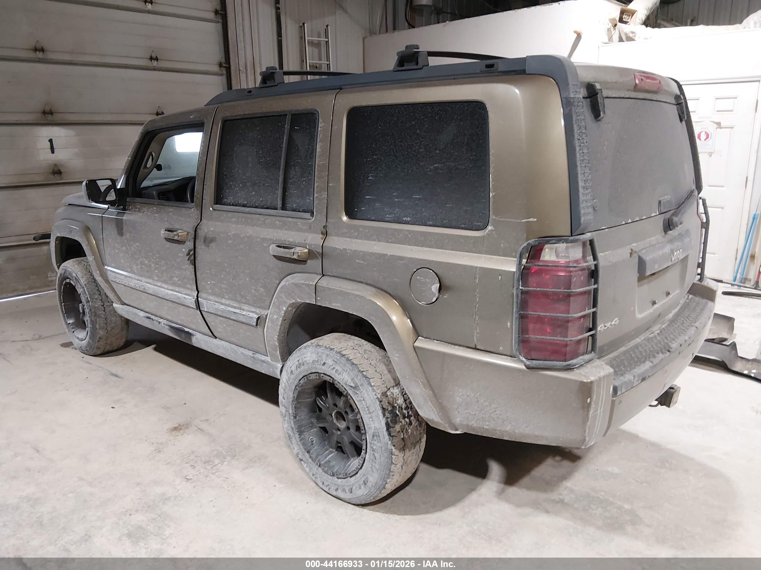 JEEP COMMANDER image 3