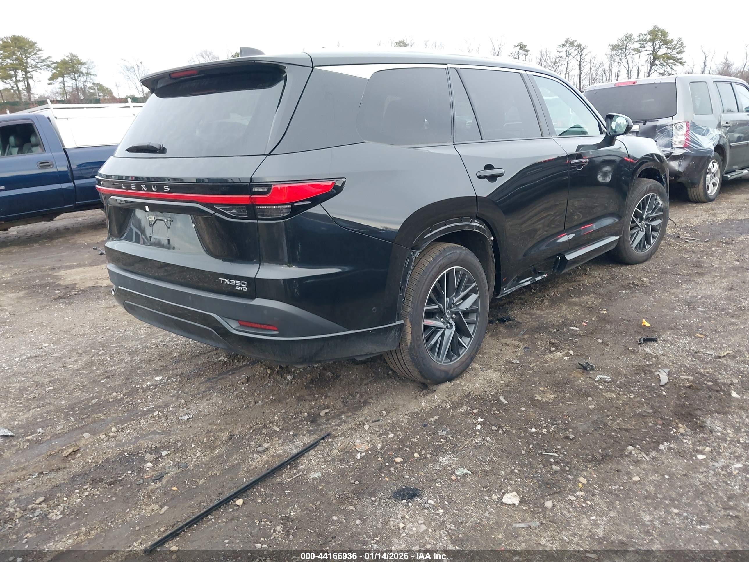 LEXUS TX image 4