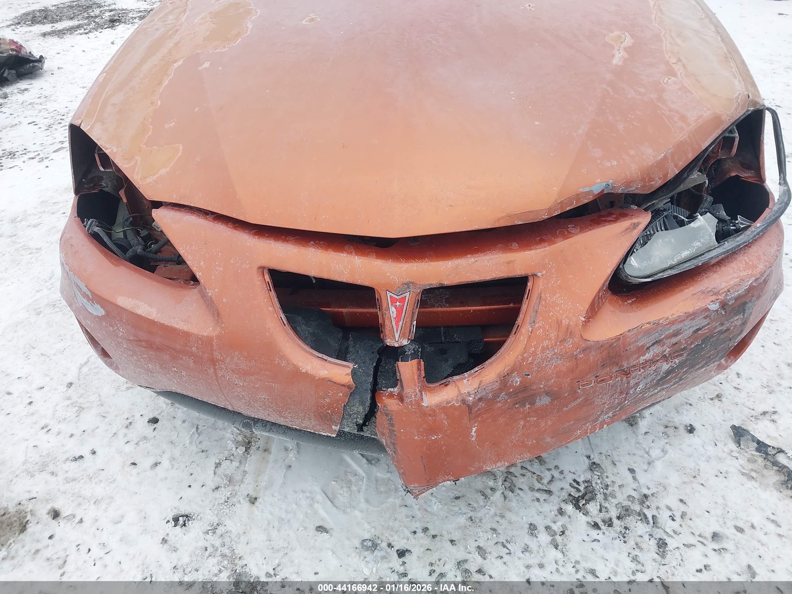 PONTIAC GRAND image 6