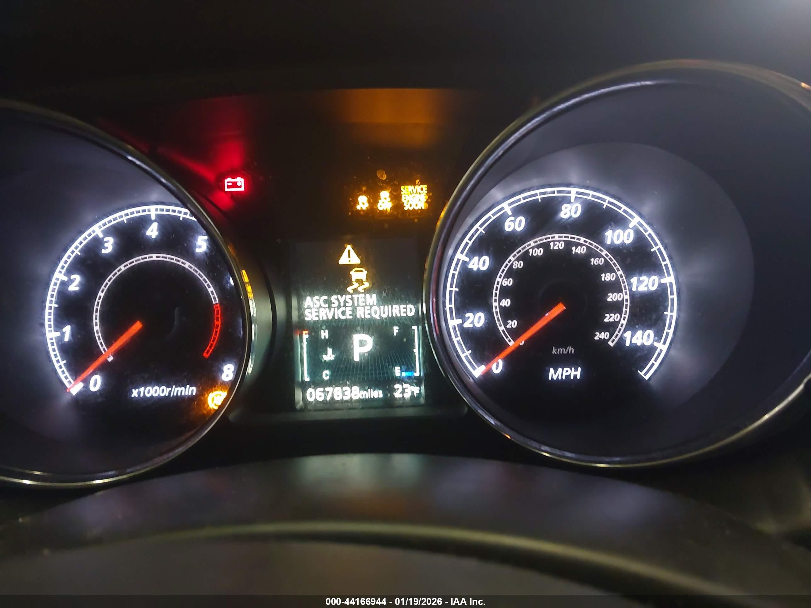 MITSUBISHI OUTLANDER image 7