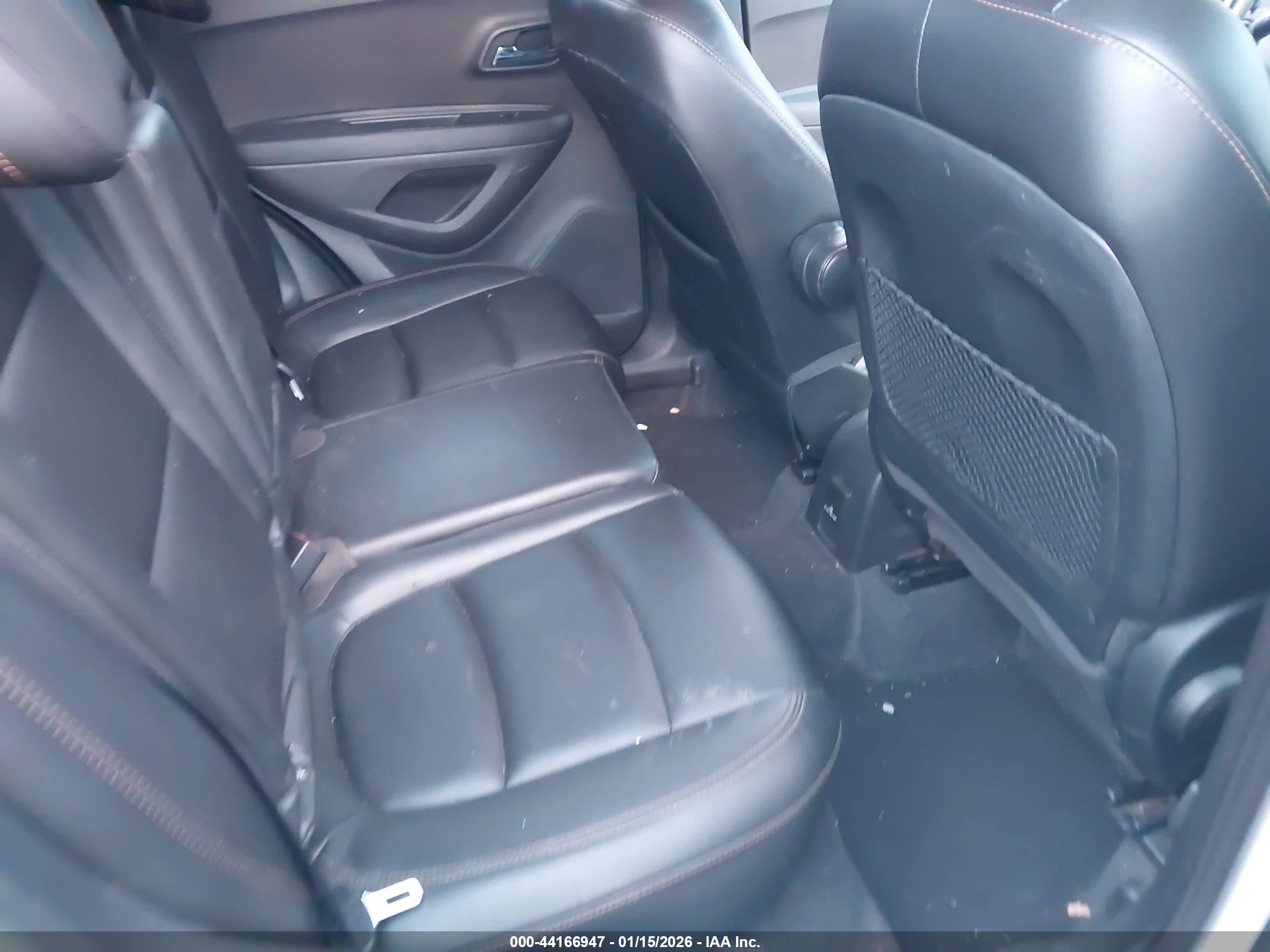 CHEVROLET TRAX image 8