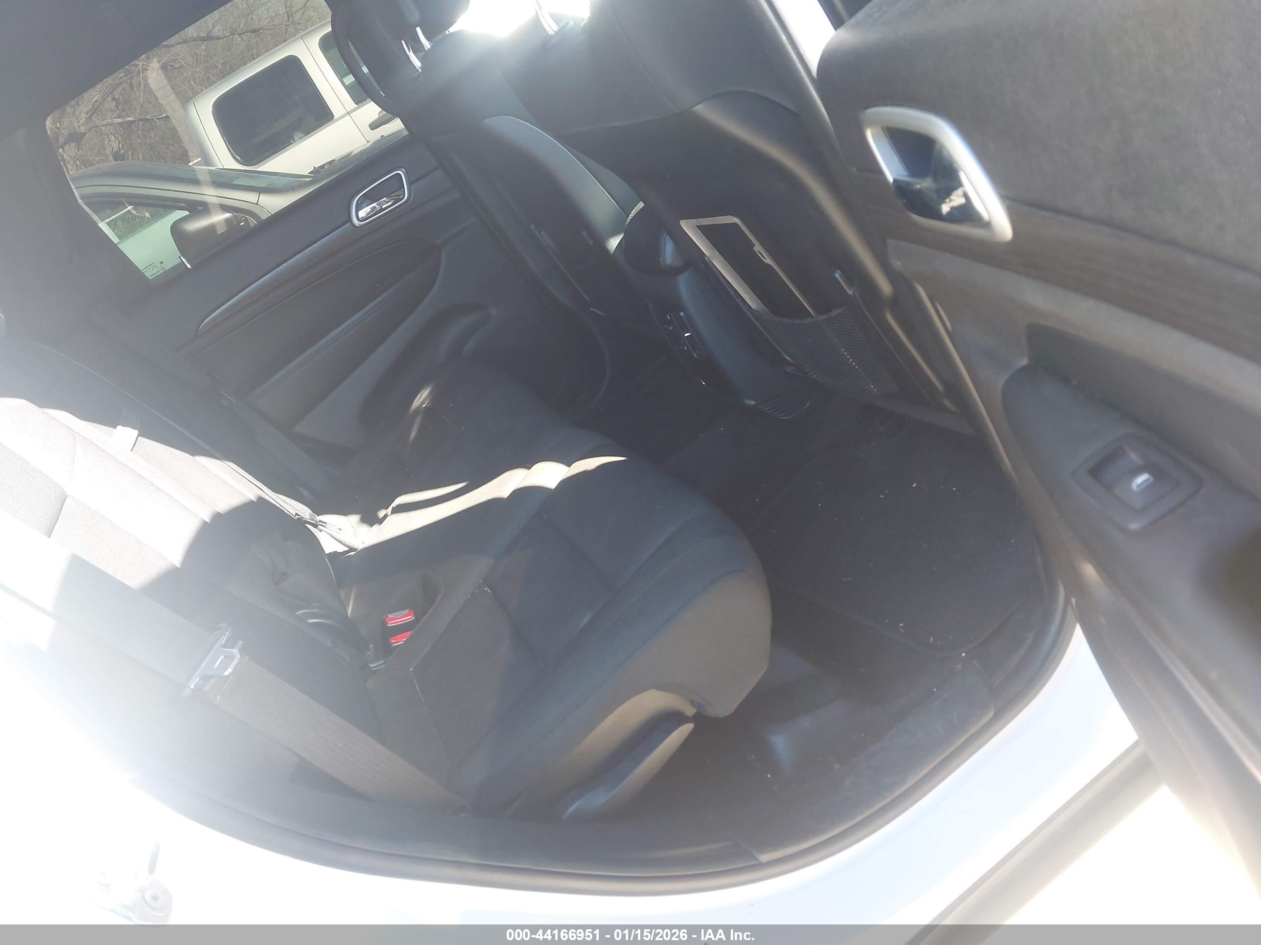 JEEP GRAND image 8
