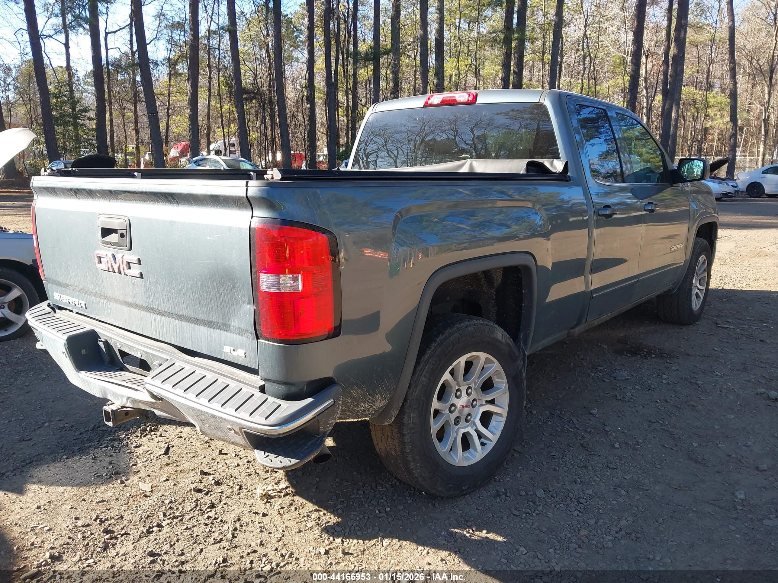 GMC SIERRA image 4