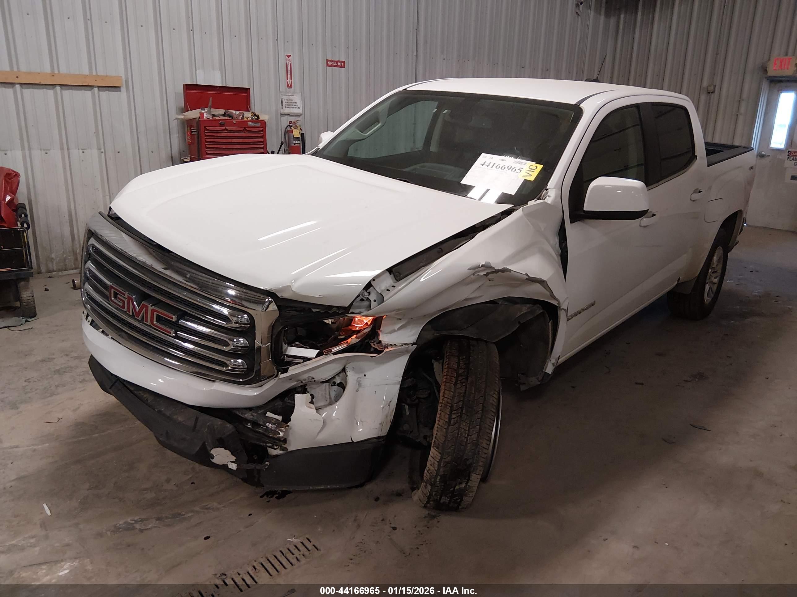 GMC CANYON image 6