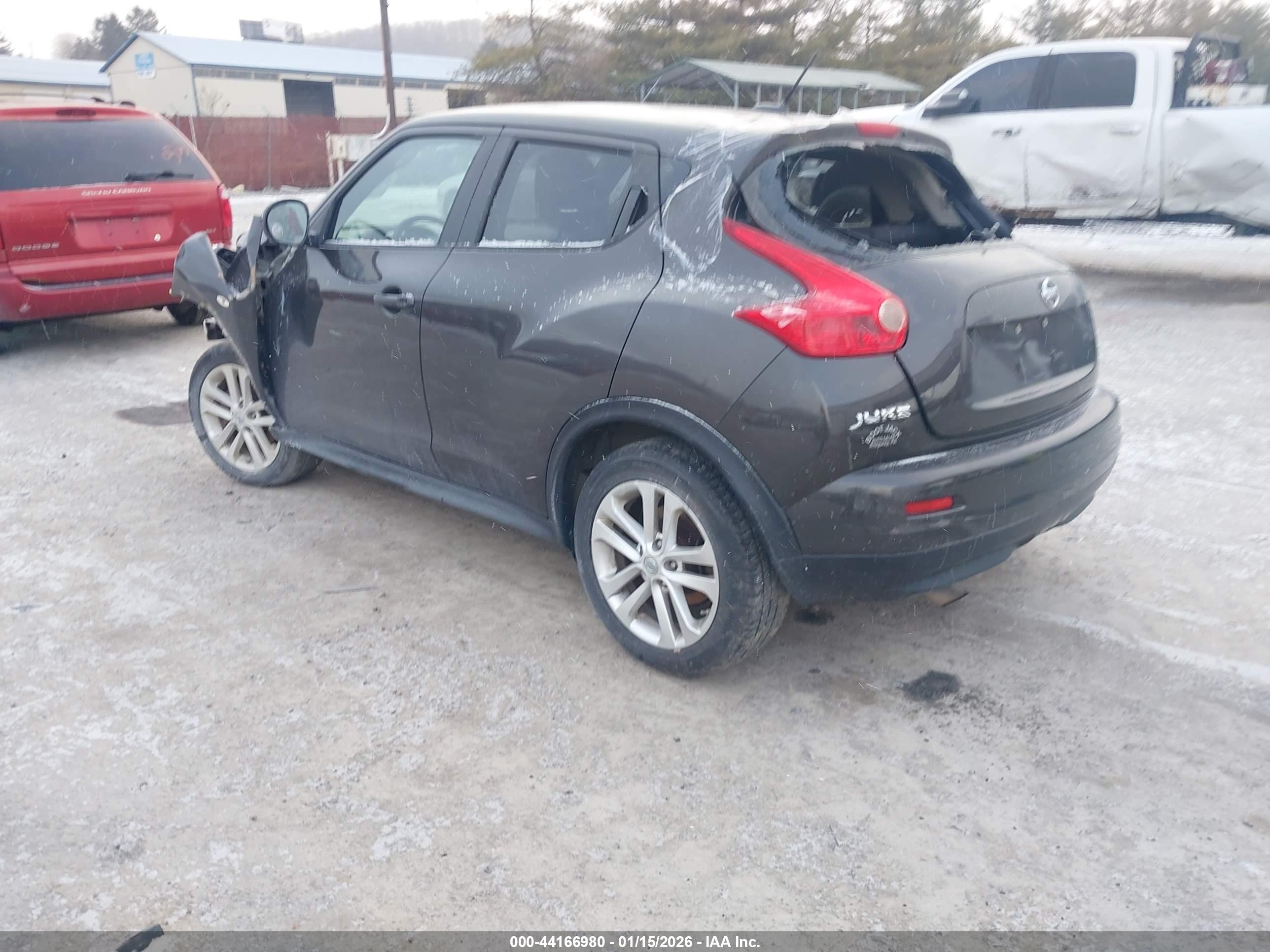 NISSAN JUKE image 3