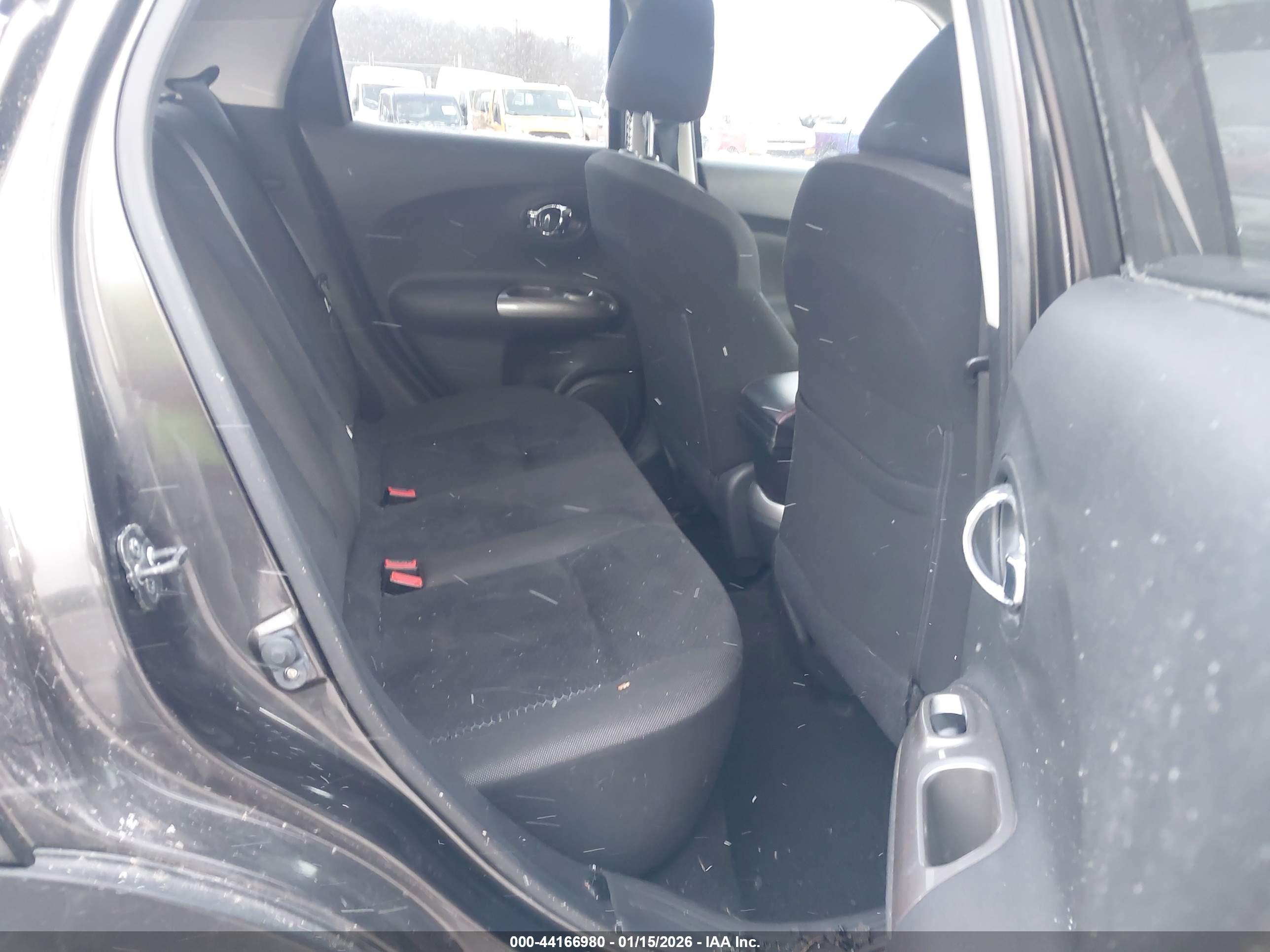 NISSAN JUKE image 8