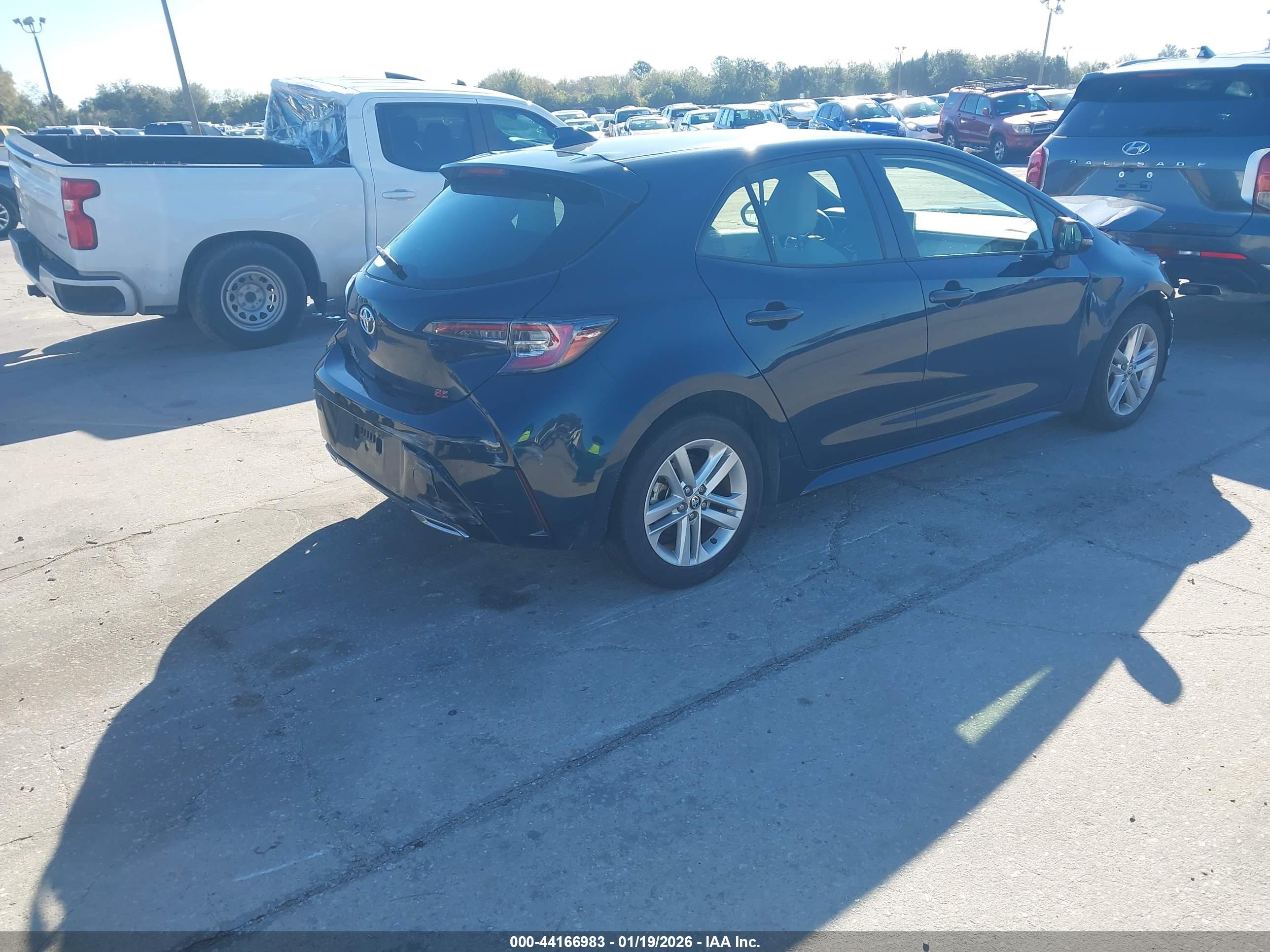 TOYOTA COROLLA image 4