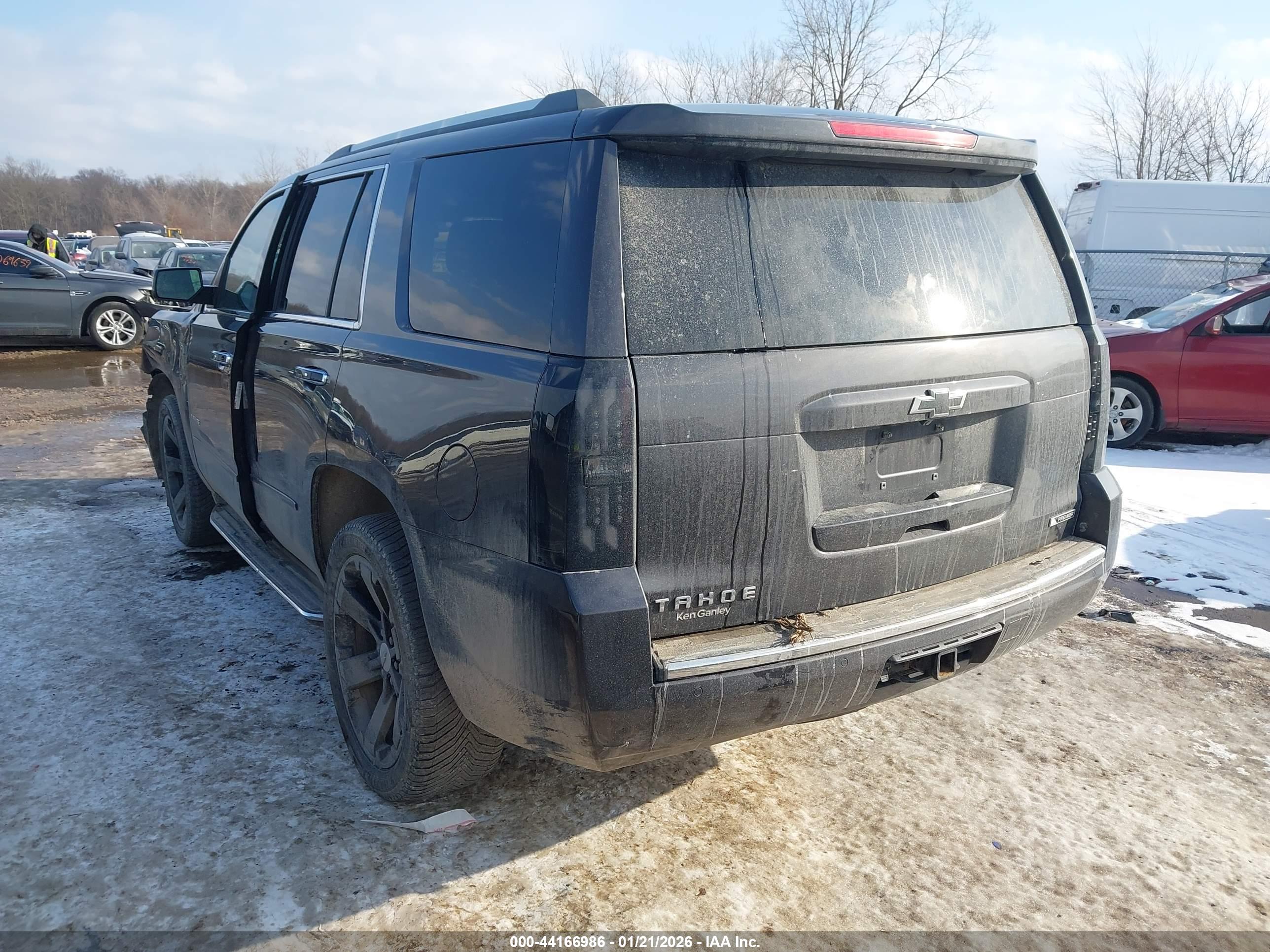 CHEVROLET TAHOE image 3