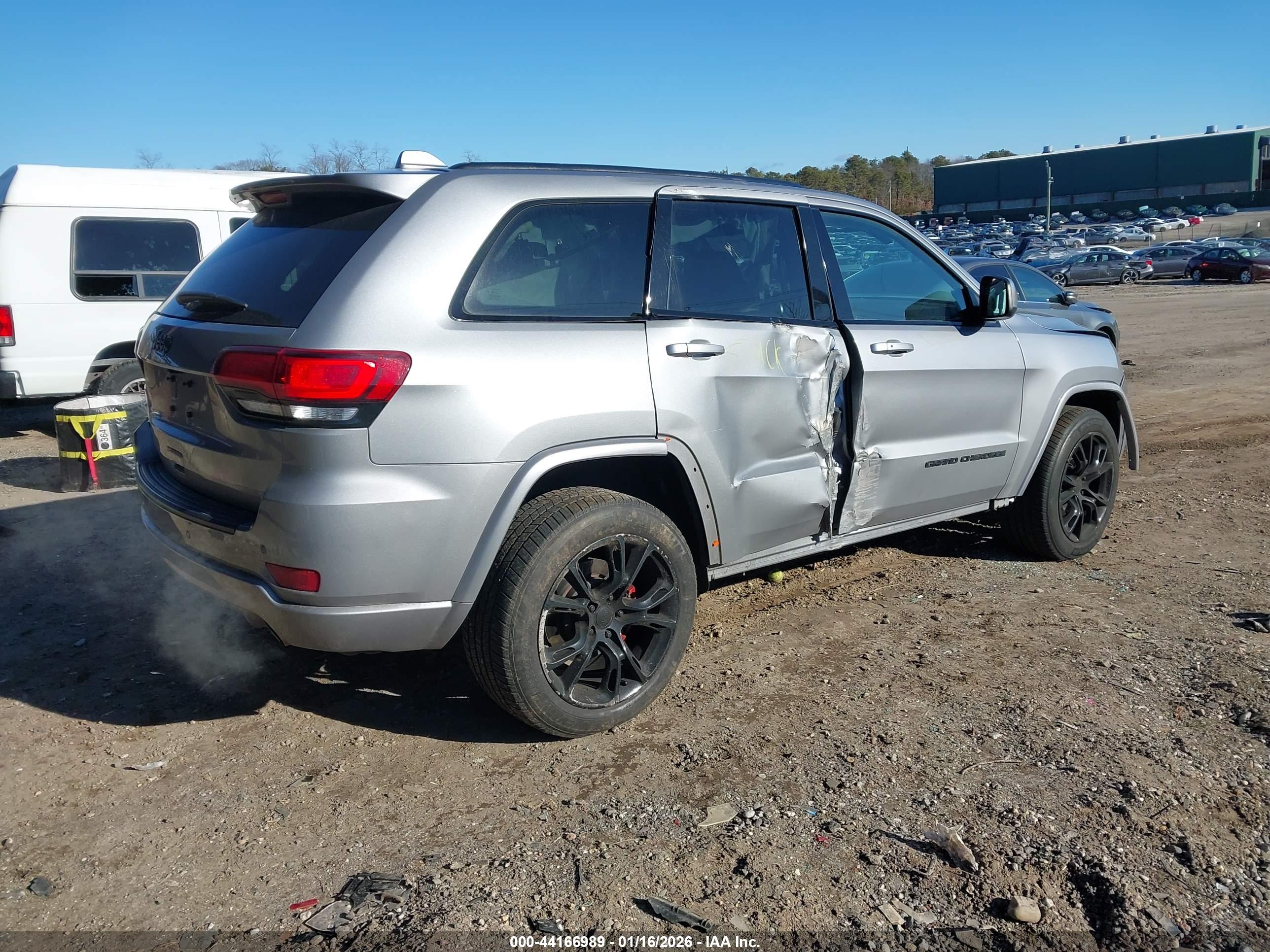 JEEP GRAND image 4